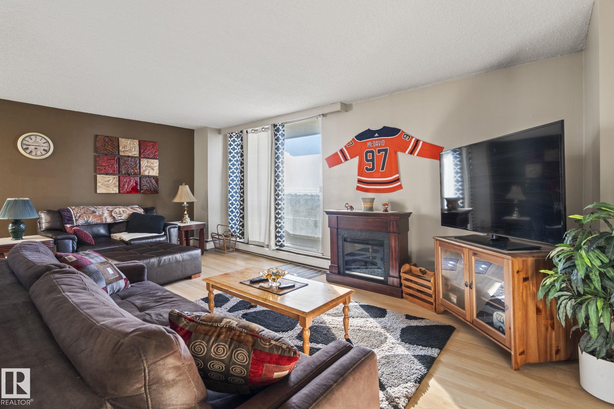 802 10883 SASKATCHEWAN DRIVE, E4467068, Alberta,