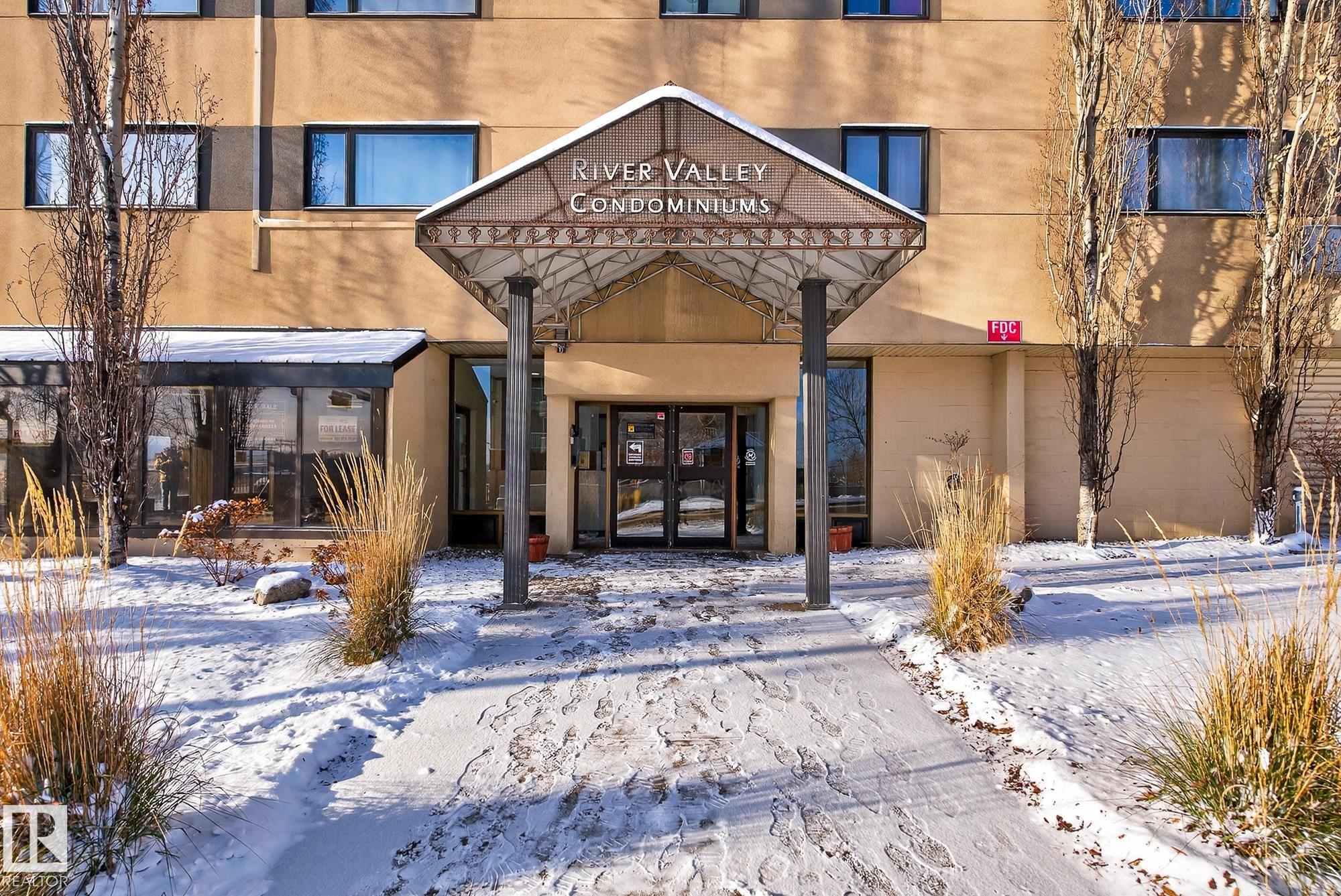 Second View of 308 9710 105 Street, Downtown (Edmonton), Edmonton, Alberta, T5K 1A4