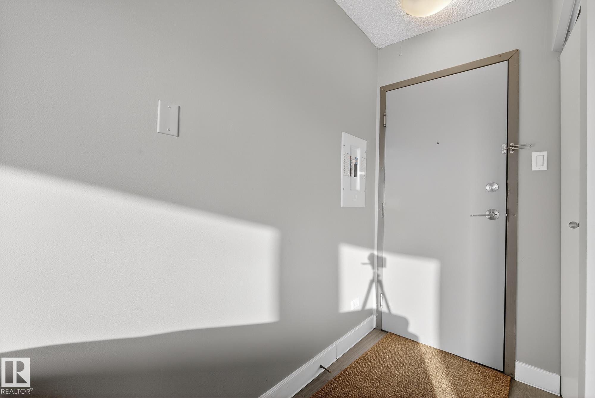 Fourth View of 308 9710 105 Street, Downtown (Edmonton), Edmonton, Alberta, T5K 1A4