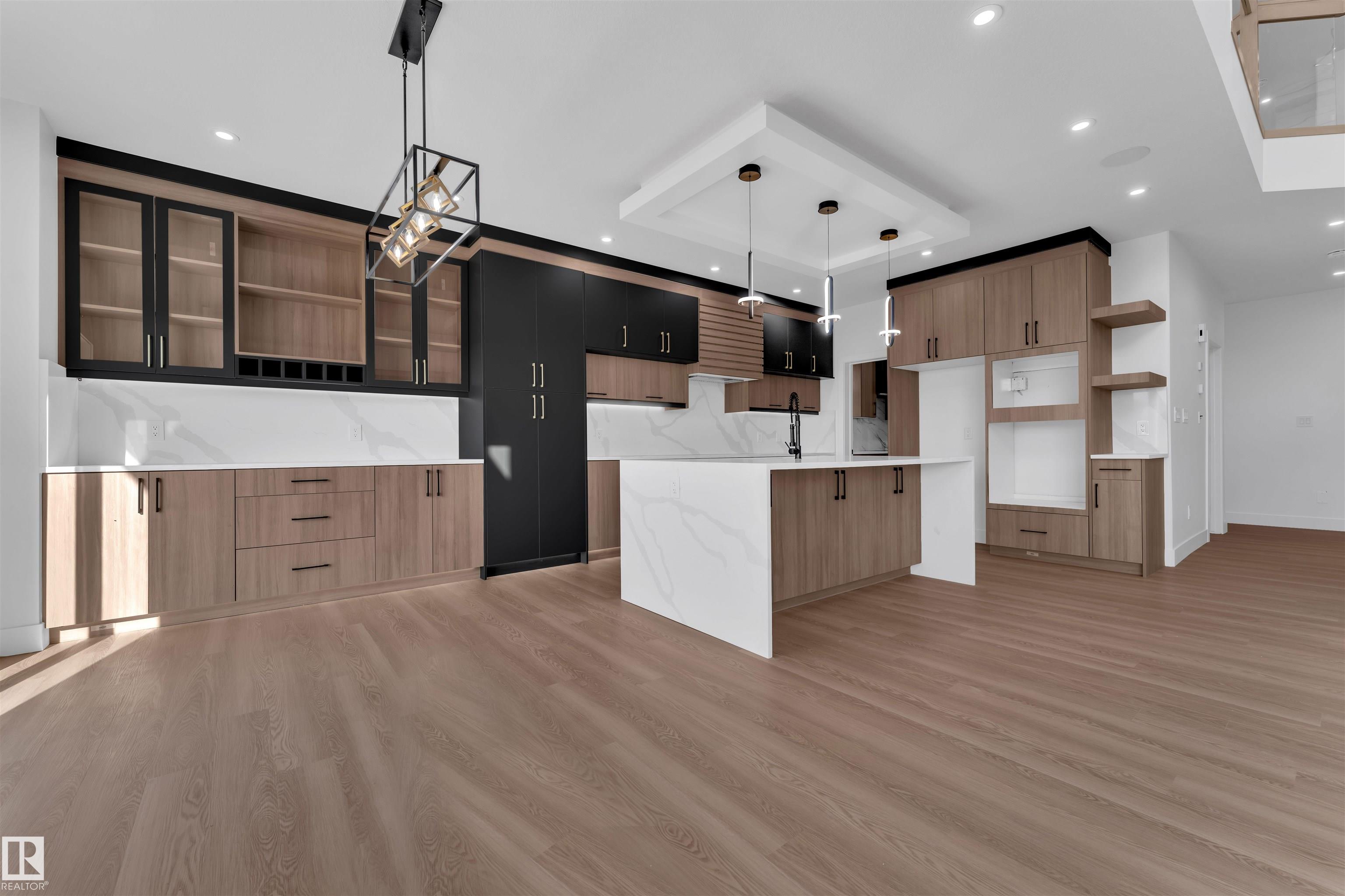 176 CALEDON Crescent, E4467159, Alberta,