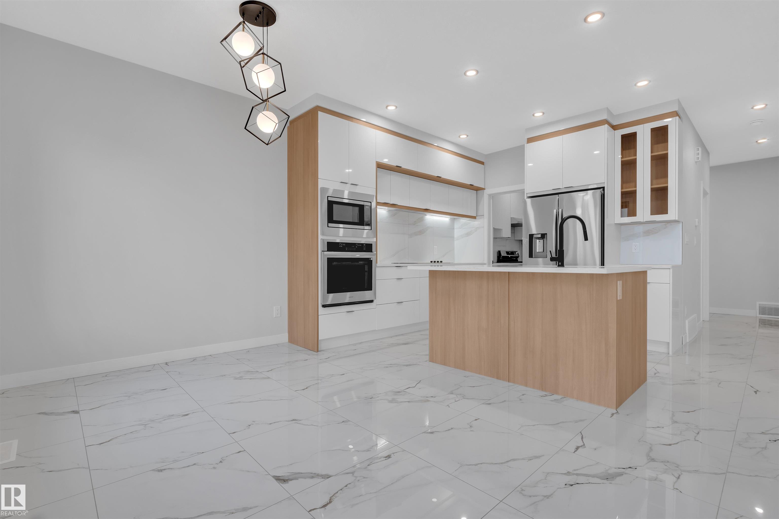 3516 41 Avenue, E4467178, Alberta,