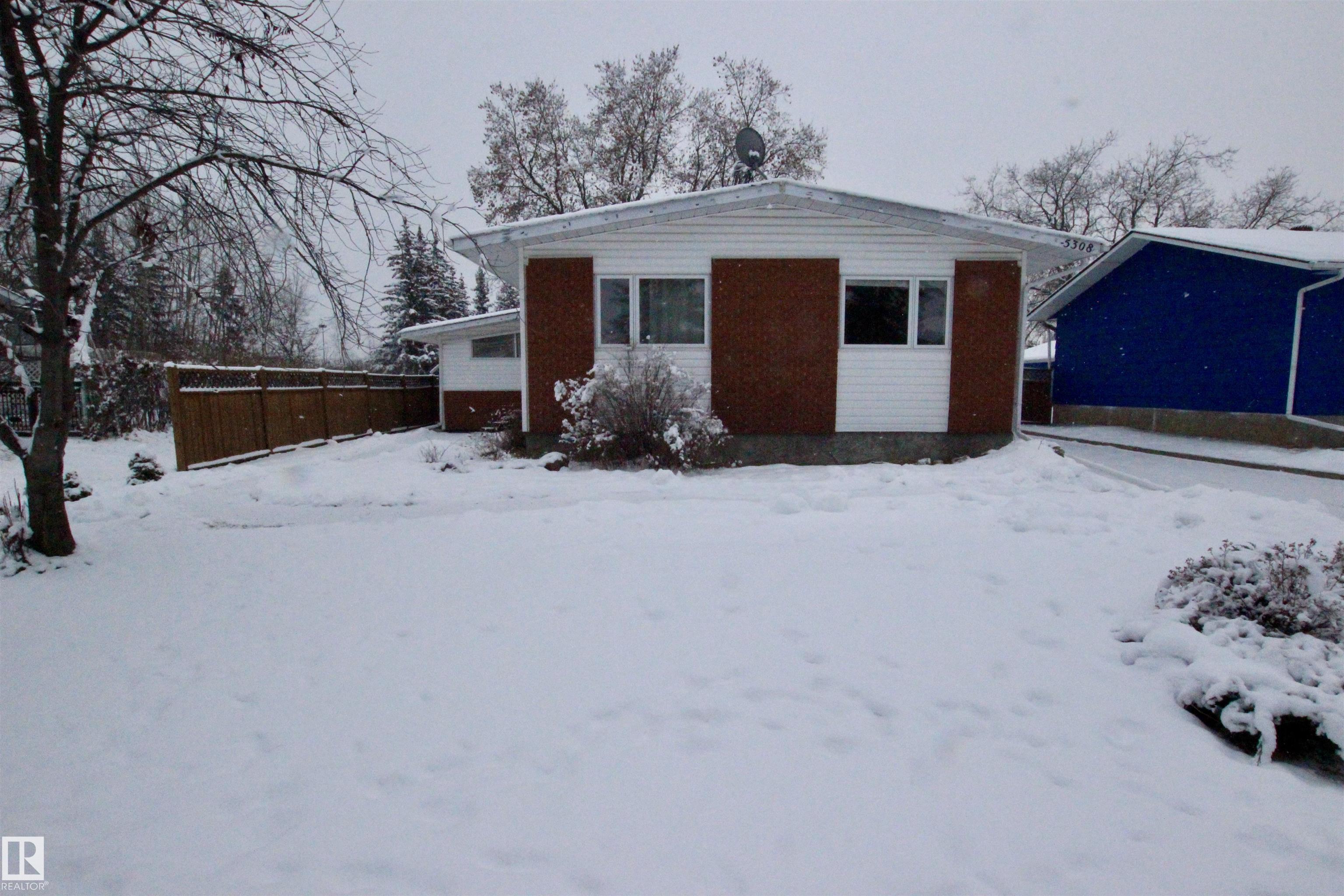 5308 43 Avenue, E4467199, Alberta,