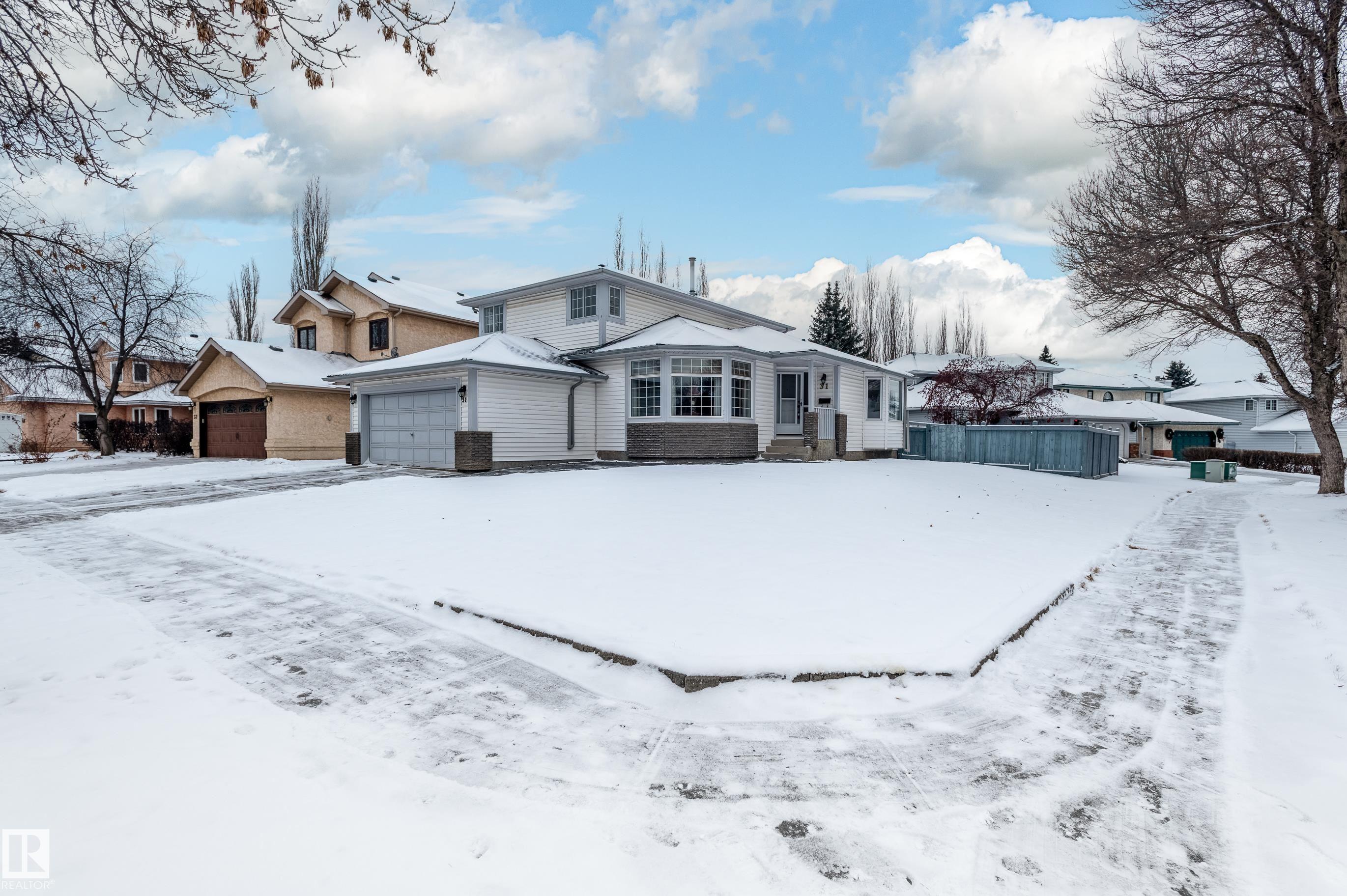 31 HARWOOD Drive, E4467468, Alberta,