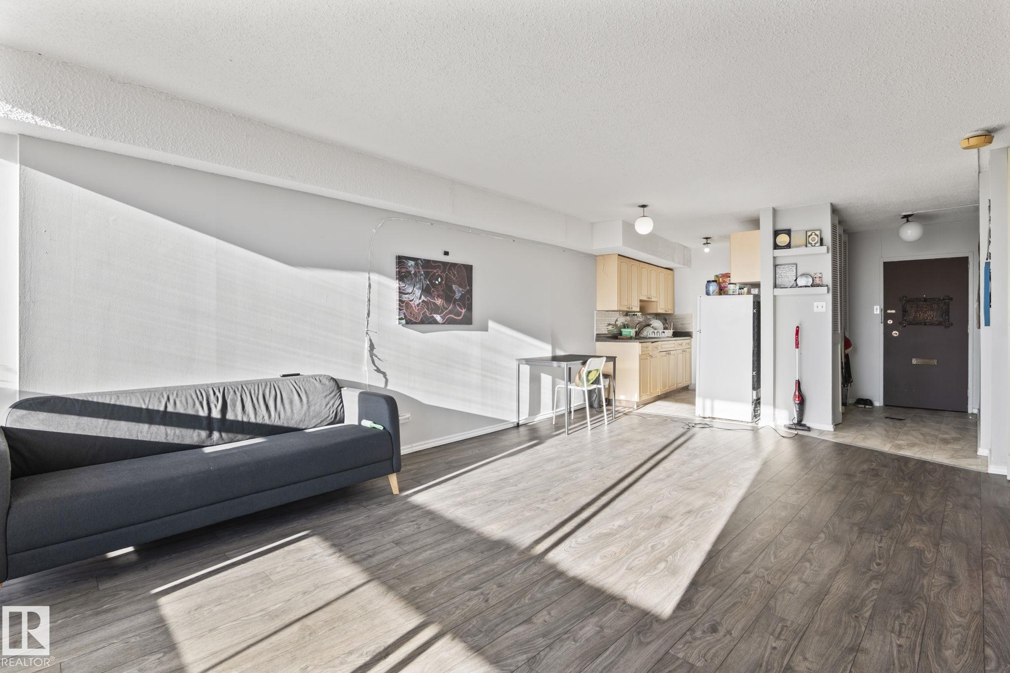 1904 10883 SASKATCHEWAN DRIVE, E4467623, Alberta,