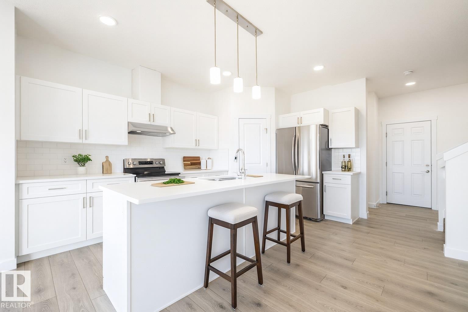 305 27 Street, E4467789, Alberta,