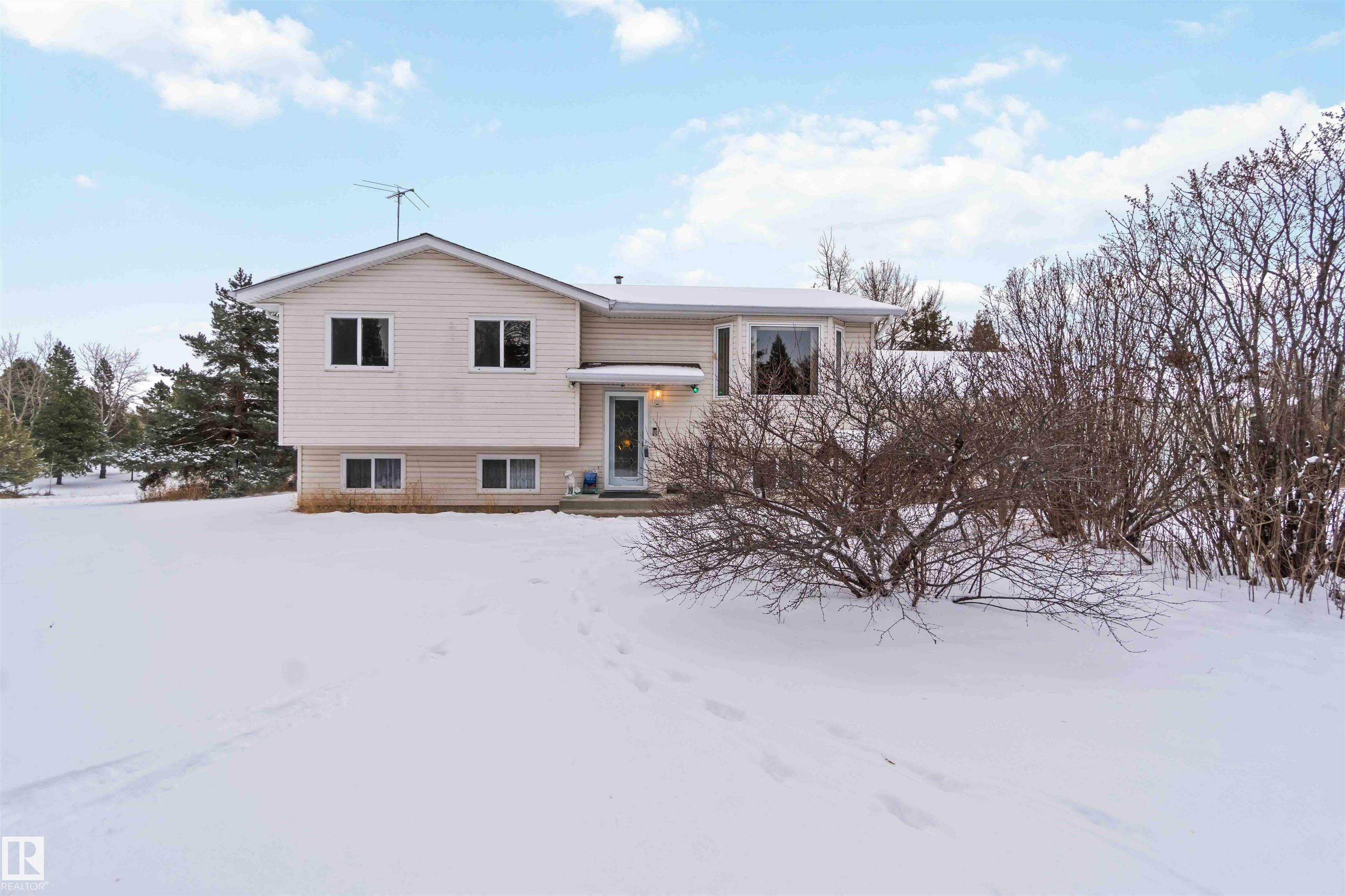 Second View of 8 53129 RANGE ROAD 14, Valaspen Place, Rural Parkland County, Alberta, T7Y 2T3