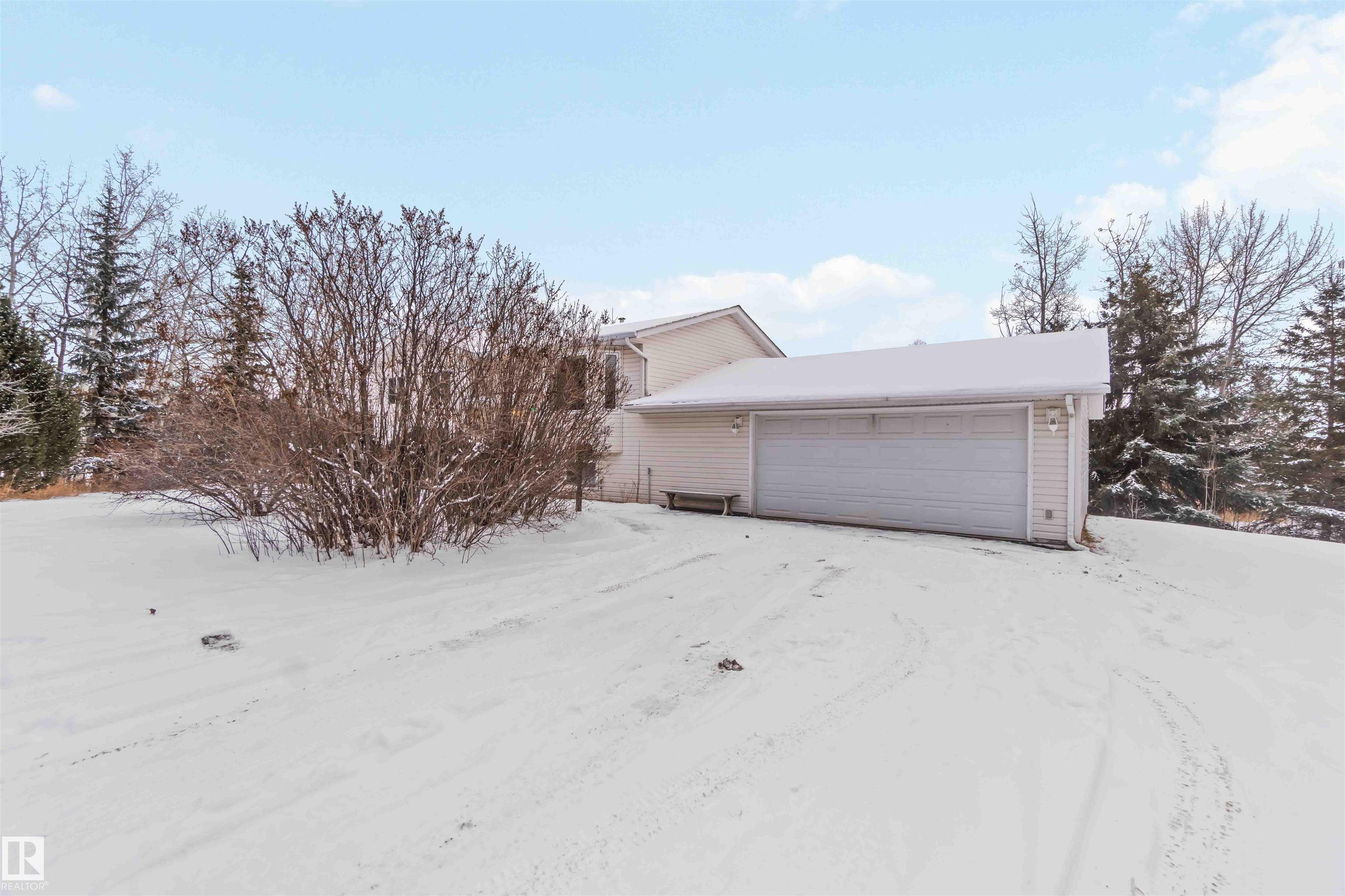 Third View of 8 53129 RANGE ROAD 14, Valaspen Place, Rural Parkland County, Alberta, T7Y 2T3