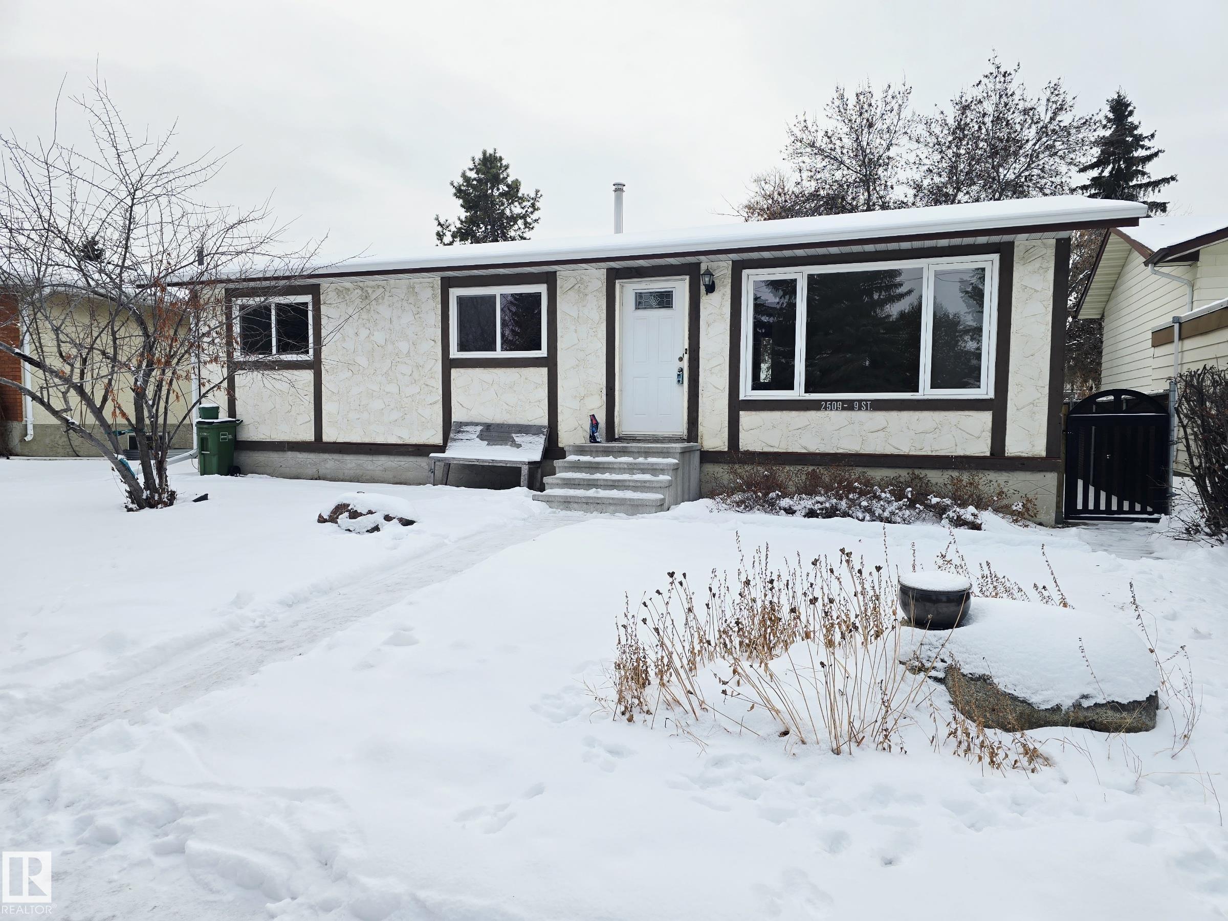 2509 89 Street, E4467924, Alberta,