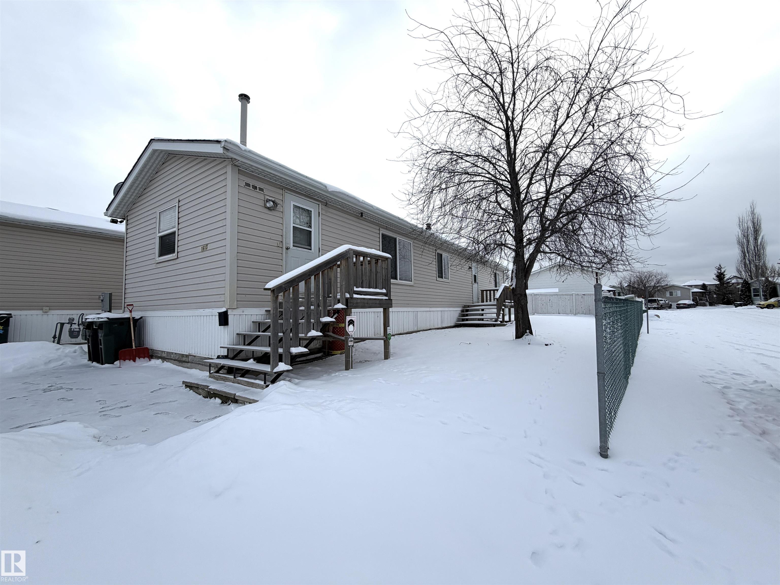 1613 Jubilee Crescent, E4467937, Alberta,