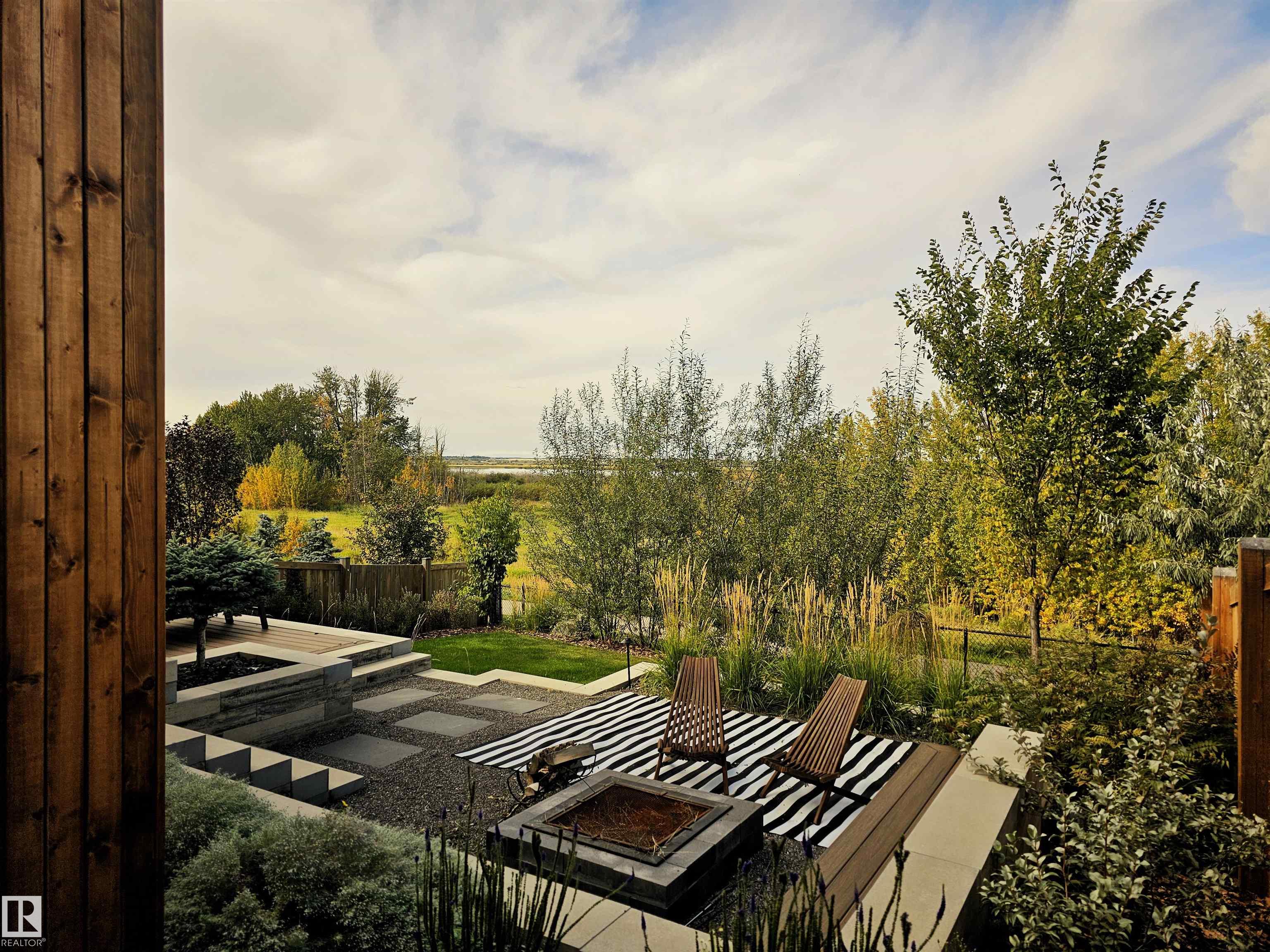 1265 Peregrine Terrace, E4468048, Alberta,