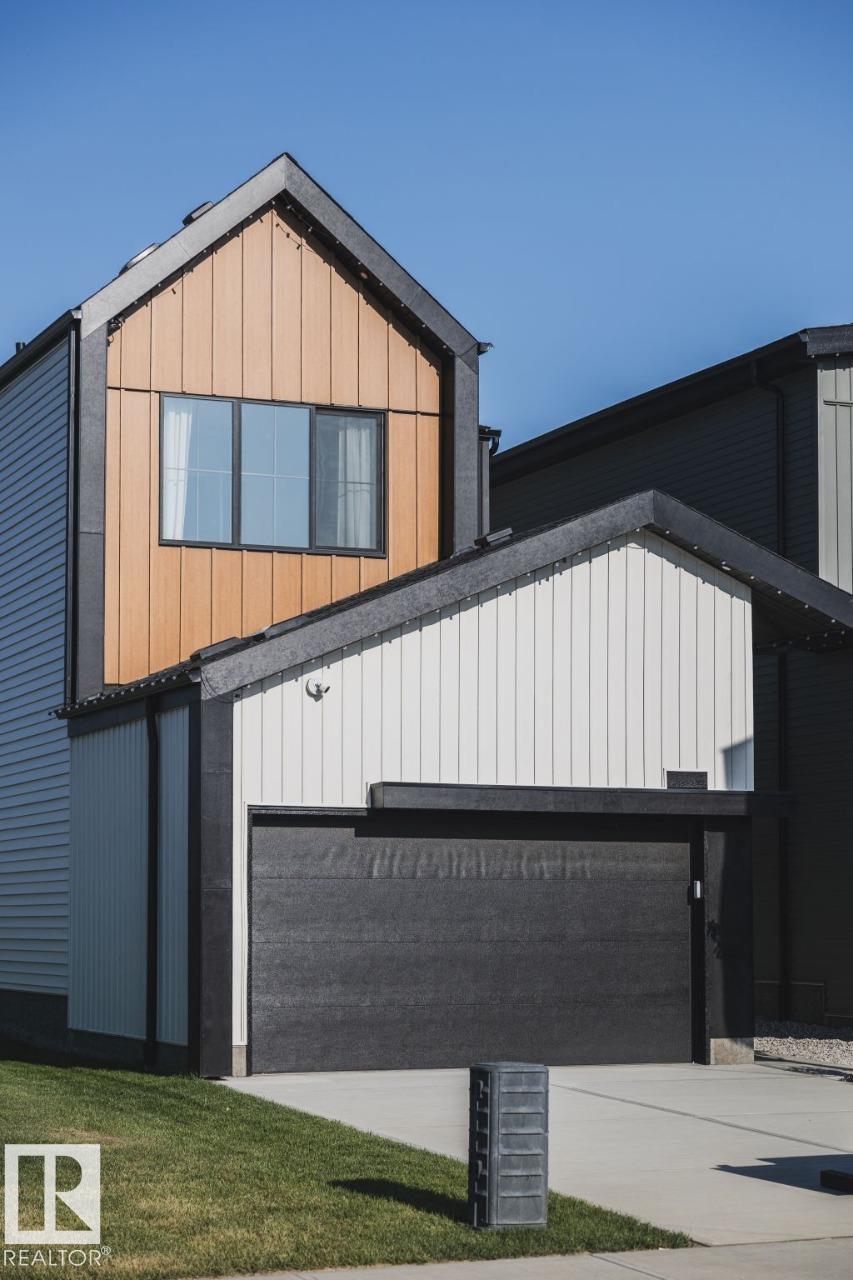 7477 KLAPSTEIN Crescent, E4468119, Alberta,