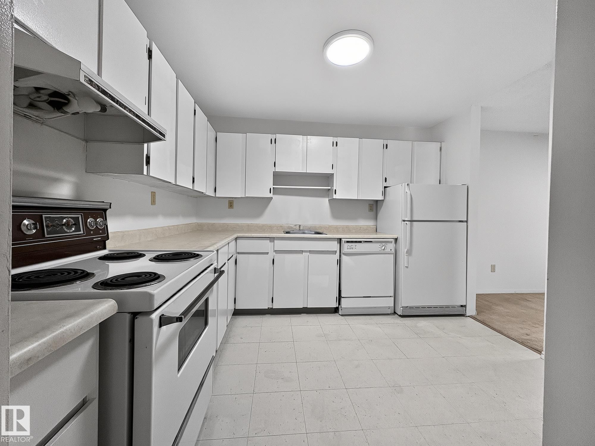 Fourth View of 406 2620 MILL WOODS Road E, Weinlos, Edmonton, Alberta, T6L 5K6