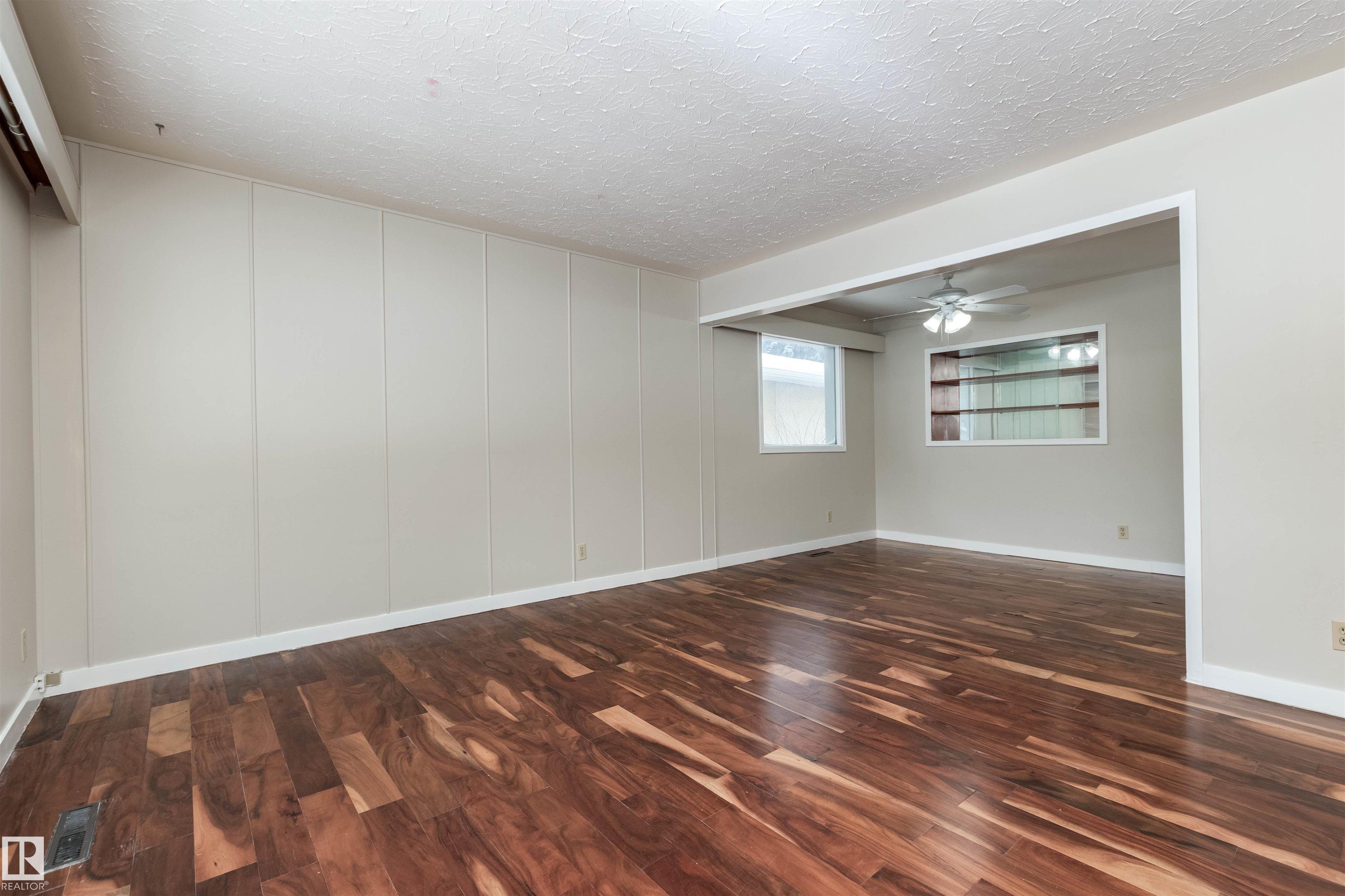 Fourth View of 5204 97A Avenue, Ottewell, Edmonton, Alberta, T6B 1E1