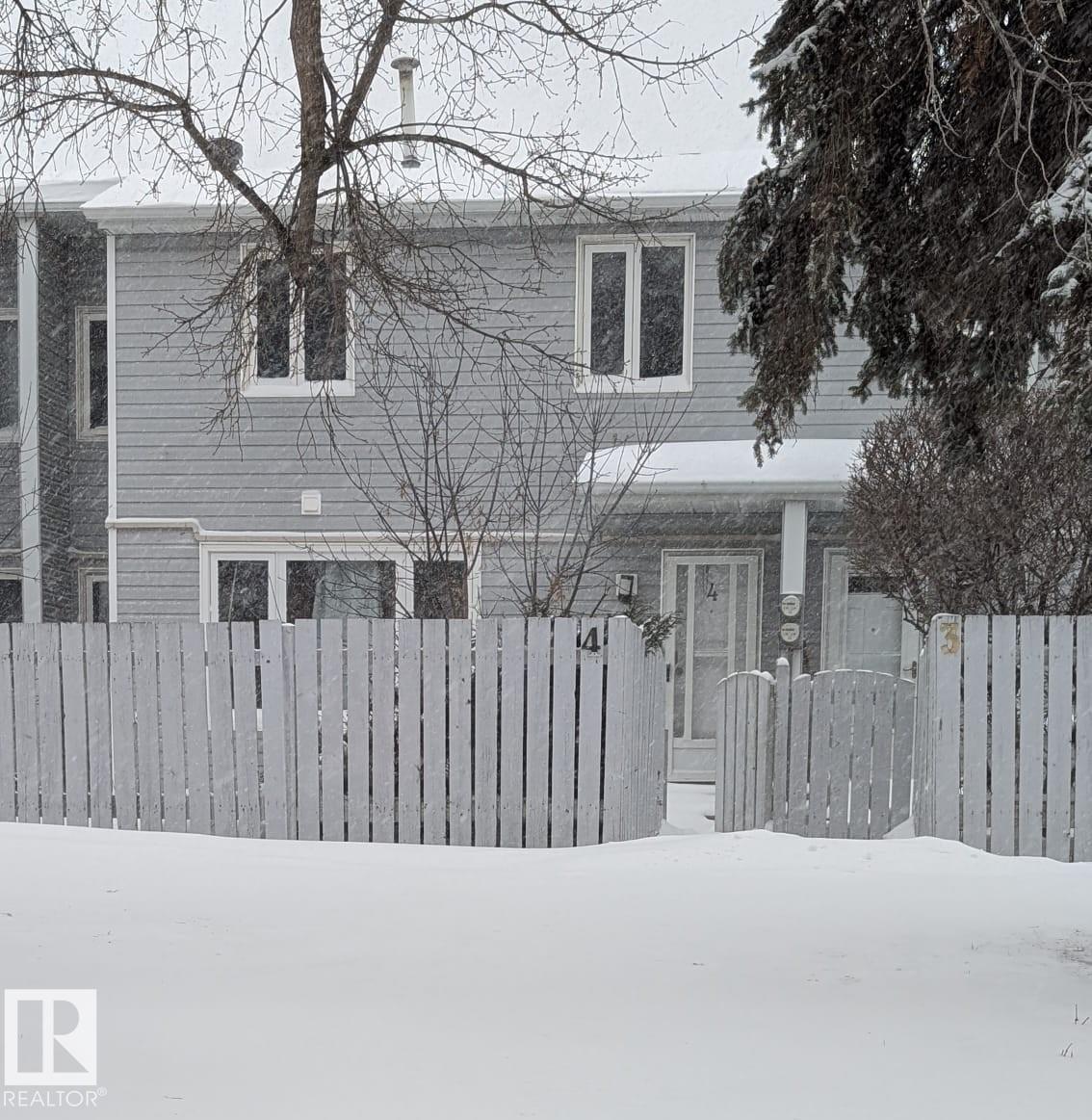 4 AMBERLY Crest, E4468388, Alberta,