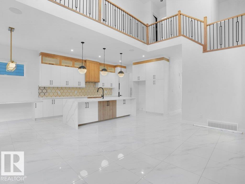 6131 CRAWFORD Drive, E4468546, Alberta,