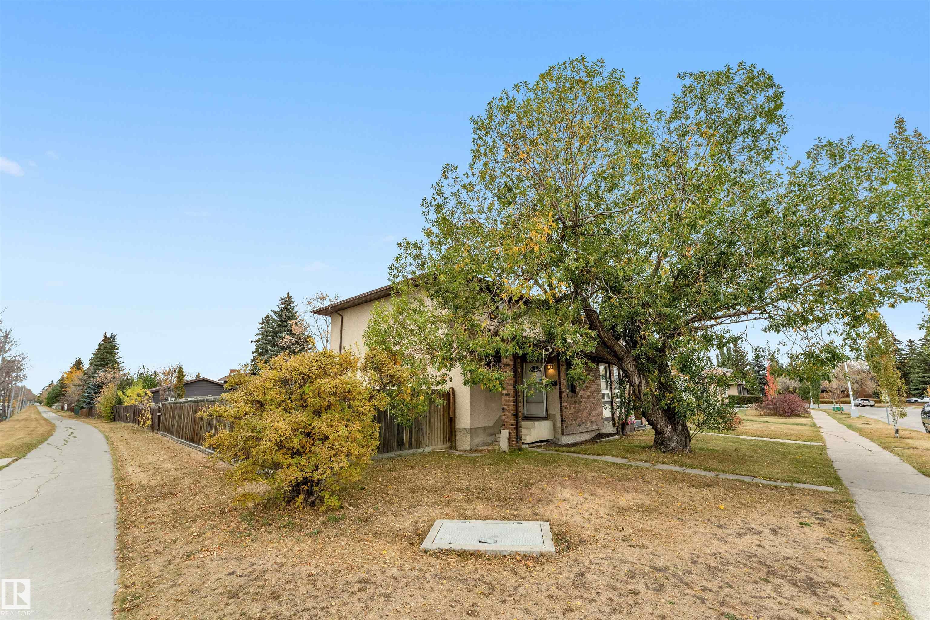 Third View of 15304 121 Street, Dunluce, Edmonton, Alberta, T5X 4K4