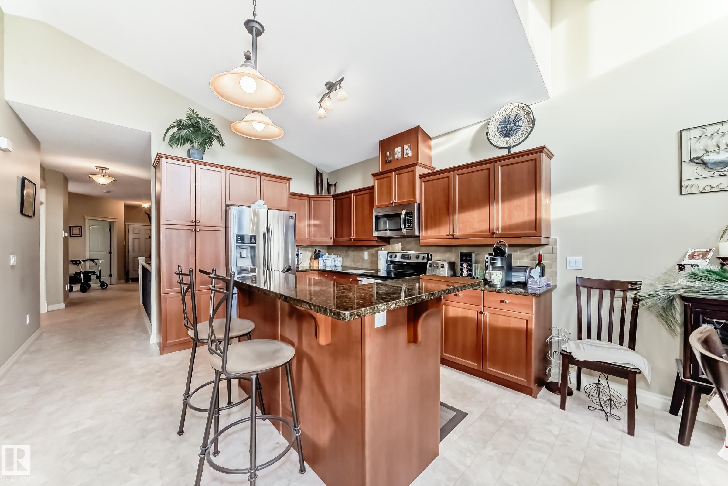 Fourth View of 31 1407 GLASTONBURY Boulevard, Glastonbury, Edmonton, Alberta, T5T 3W3