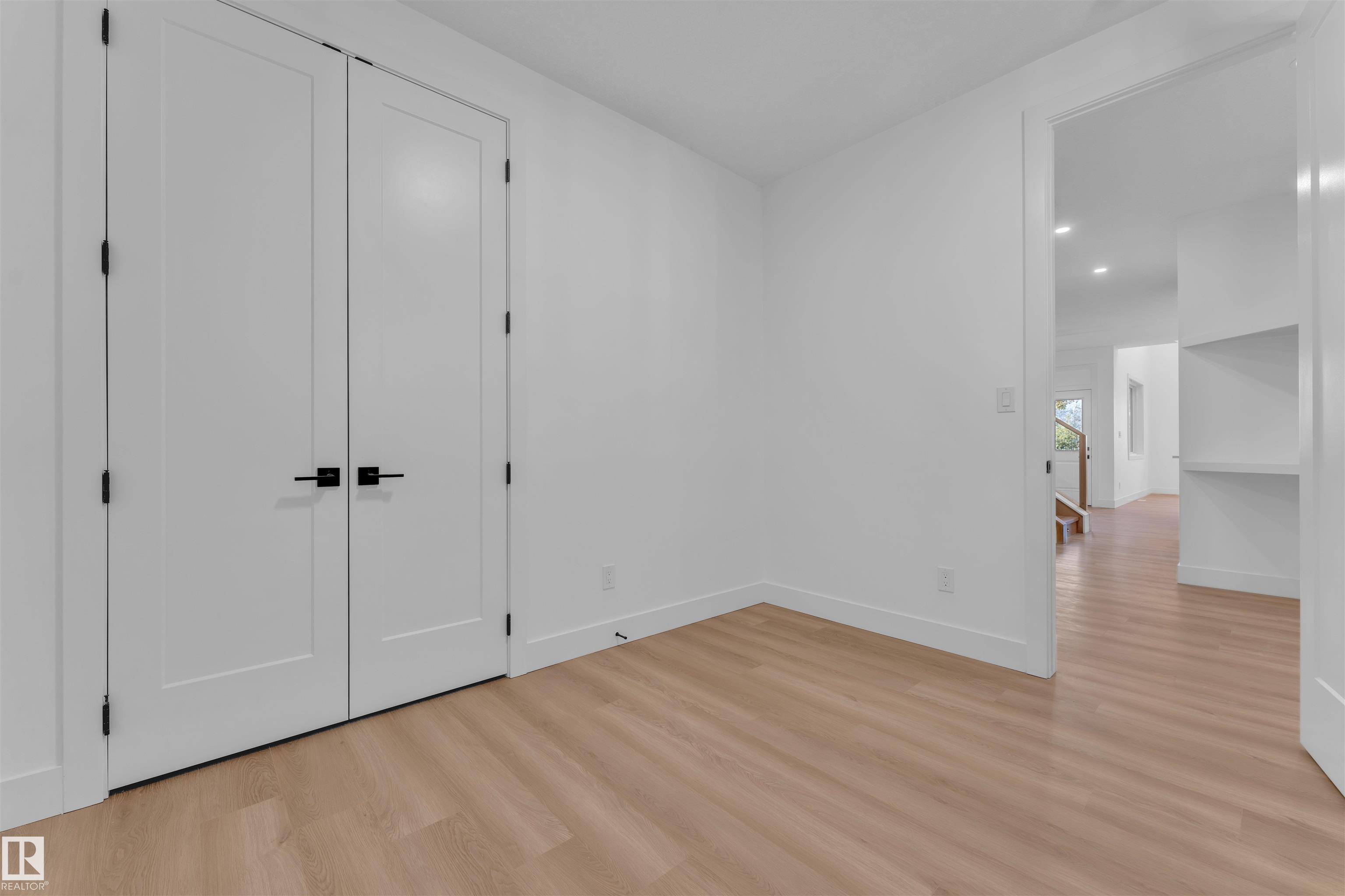 Fifth View of 127 24 Street, Alces, Edmonton, Alberta, T6X 3K4