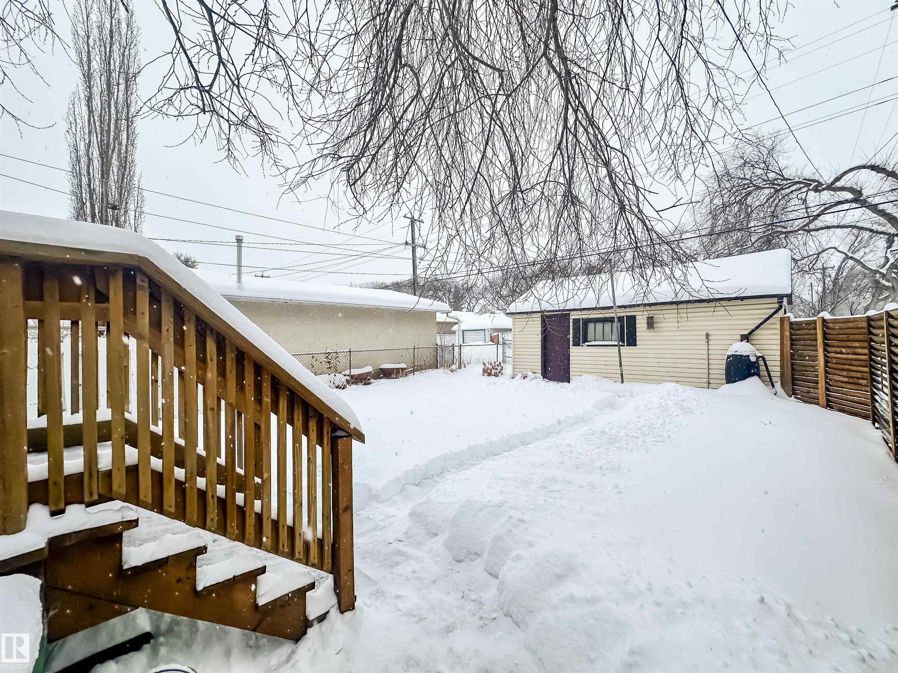 Fifth View of 11548 89 Street, Alberta Avenue, Edmonton, Alberta, T5B 3T9