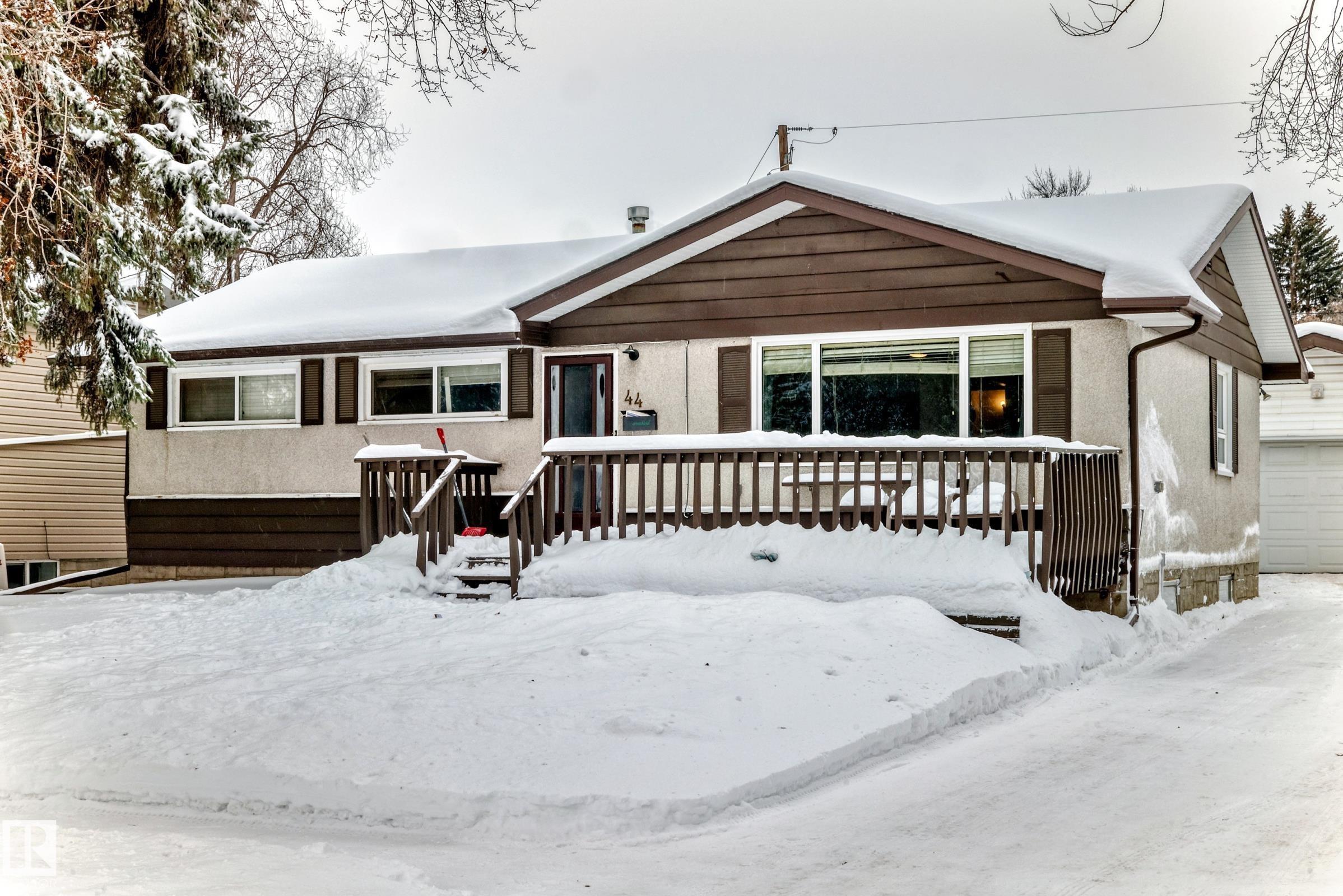 44 GRANDIN Road, E4468701, Alberta,