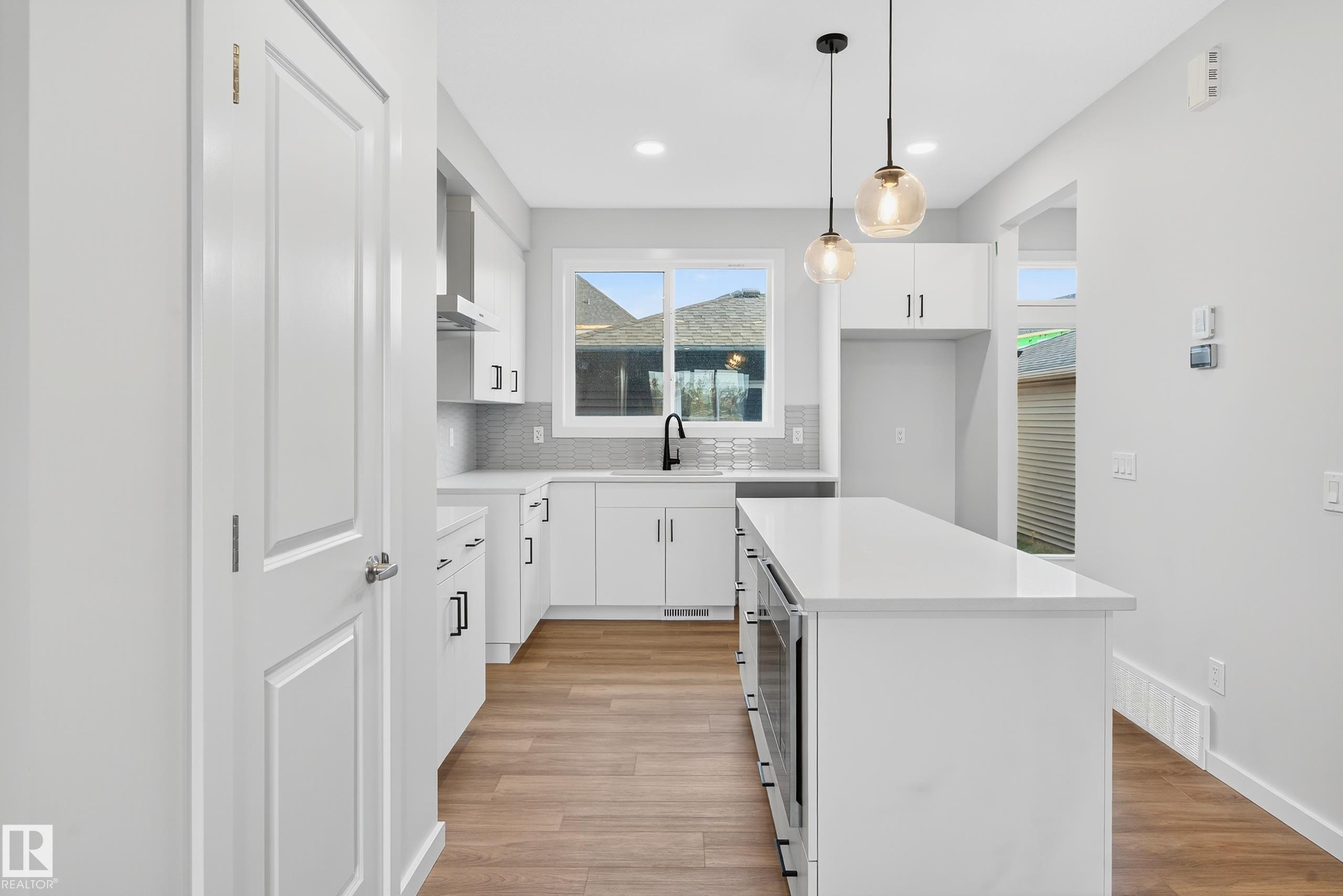 702 Southfork Drive, E4468850, Alberta,