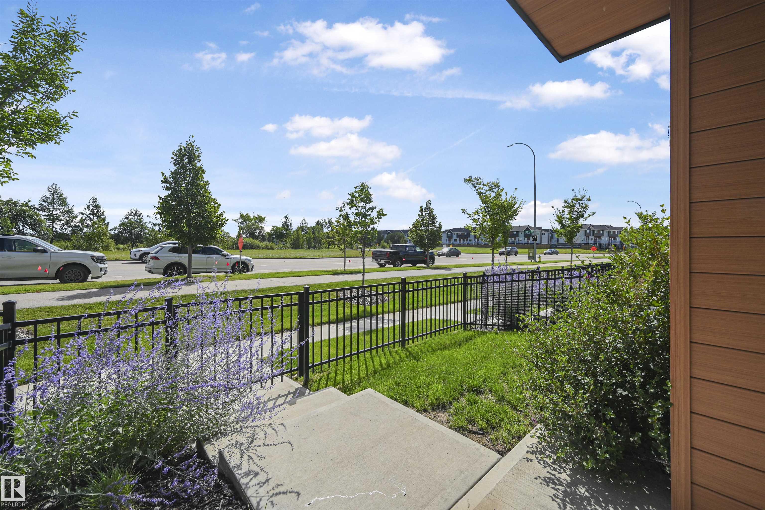 Fourth View of 72 1010 RABBIT HILL Road, Glenridding Heights, Edmonton, Alberta, T6W 4G7