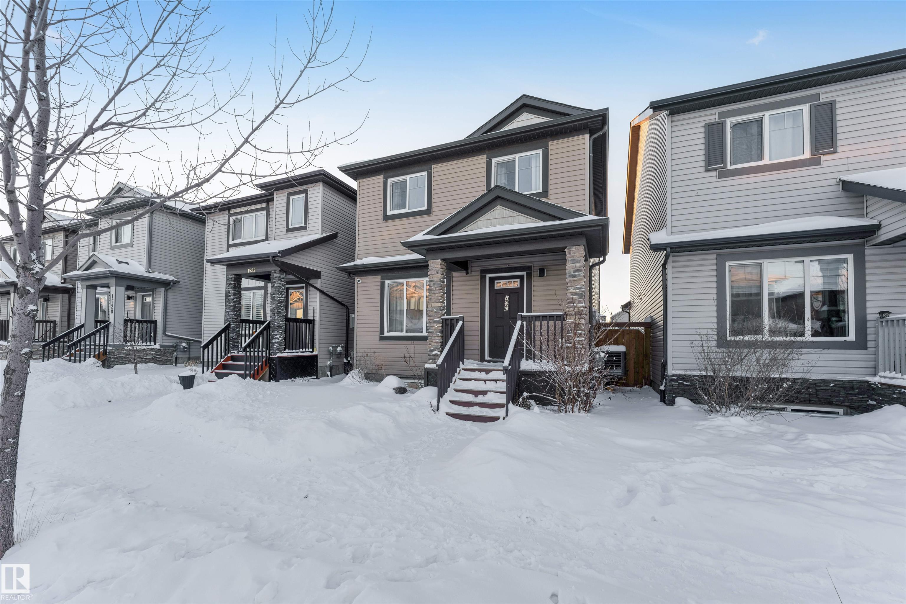 Second View of 1536 21 Street, Laurel, Edmonton, Alberta, T6T 2B7