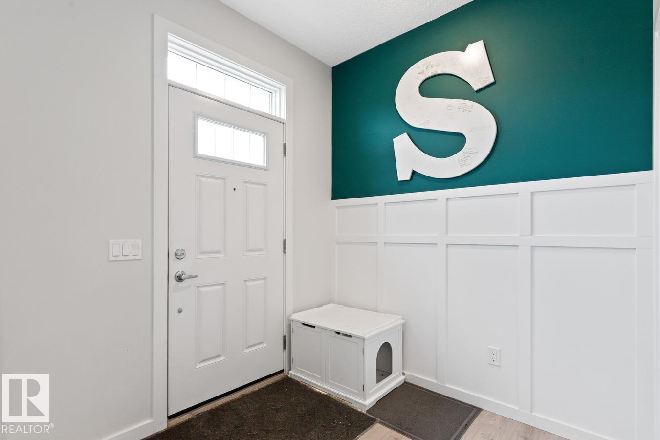 Fourth View of 2147 MAPLE Road, Maple Crest, Edmonton, Alberta, T6T 2L6