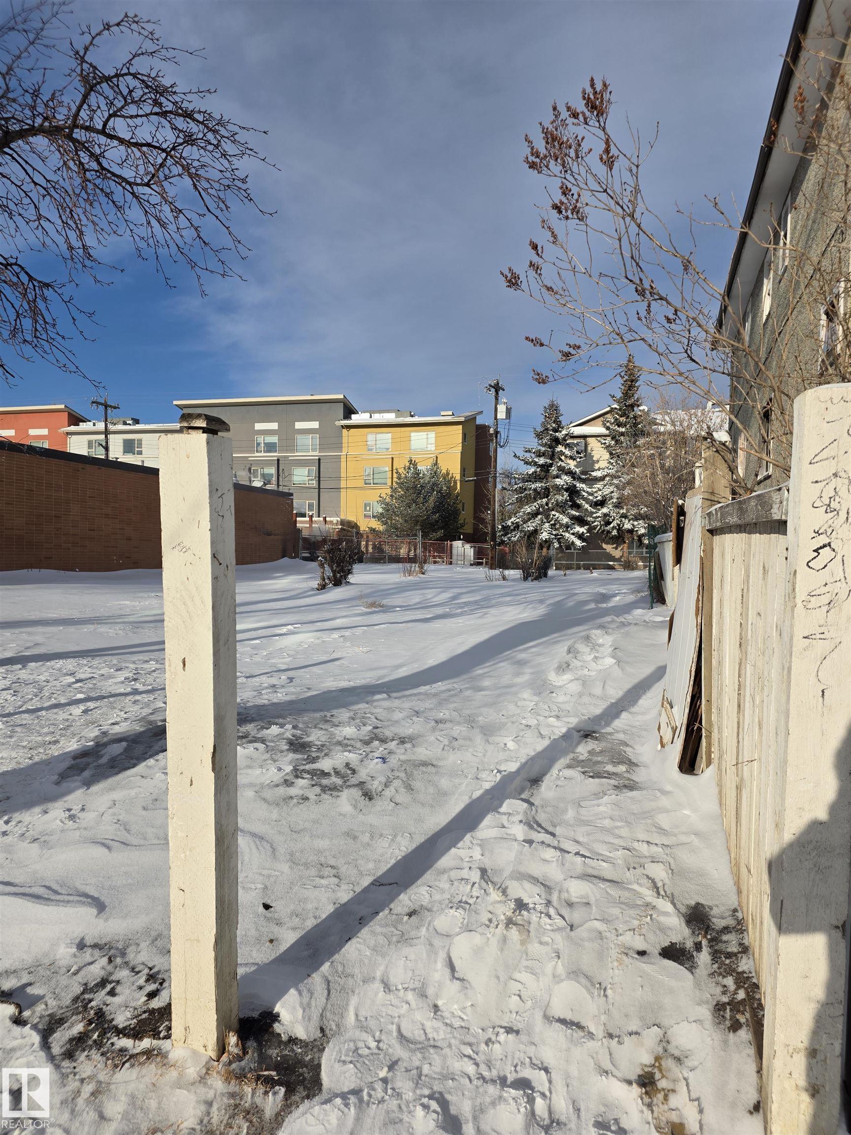 Fifth View of 9626 105a Avenue, Mccauley, Edmonton, Alberta, T5H 0M4