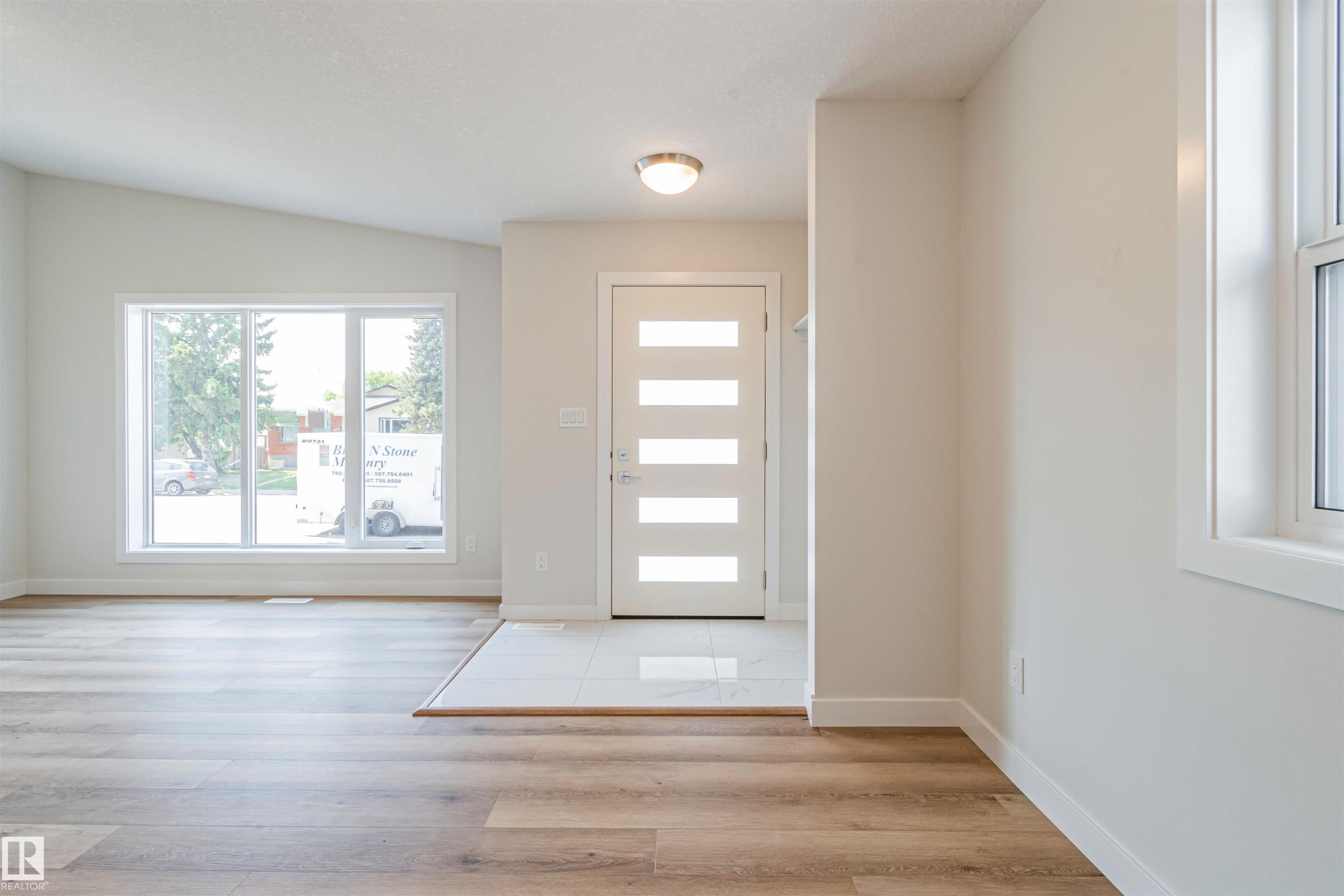 Third View of 12038 86 Street, Eastwood, Edmonton, Alberta, T5B 3K4