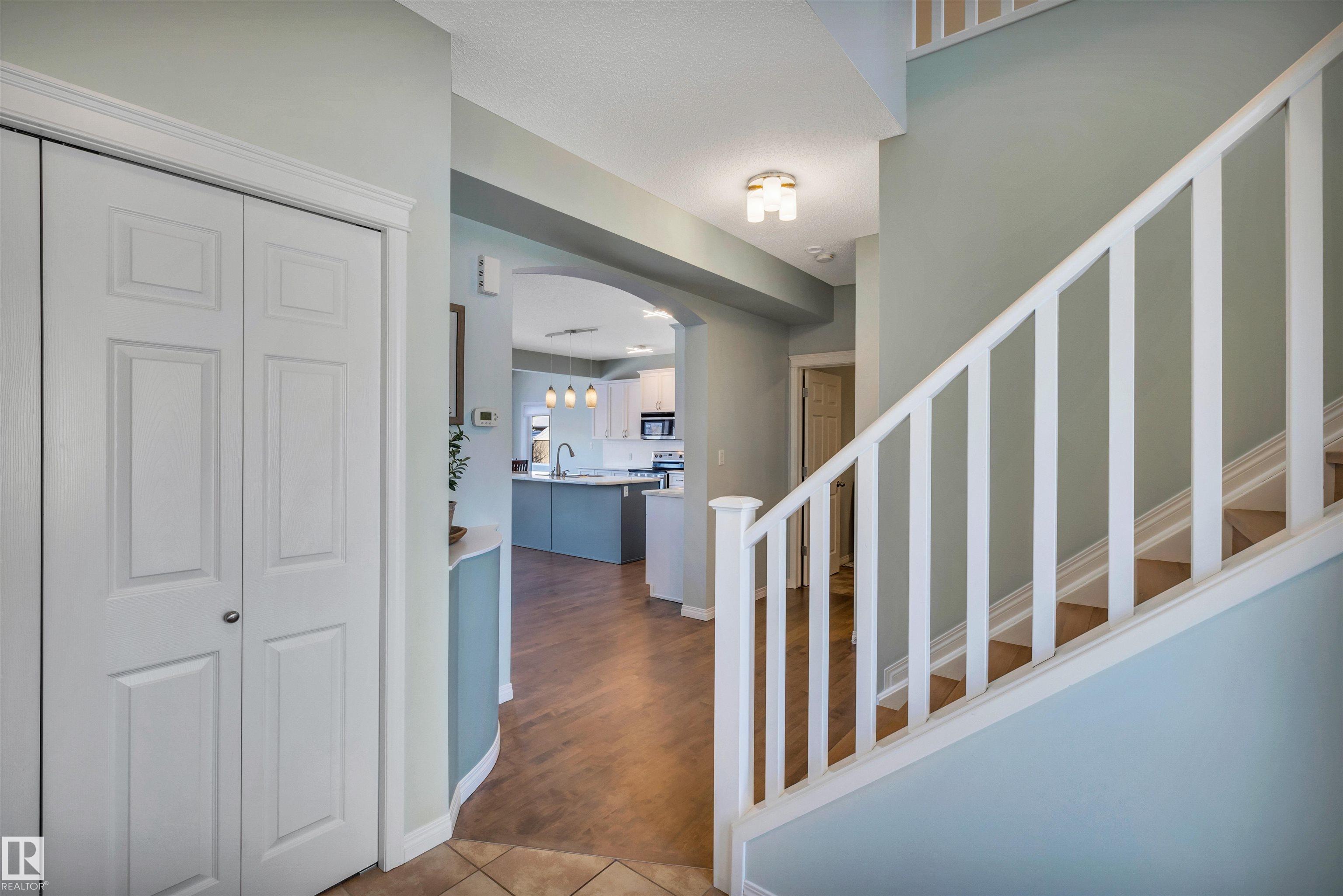 Third View of 30 HARRINGTON Bay, Heatherglen, Spruce Grove, Alberta, T7X 0G7