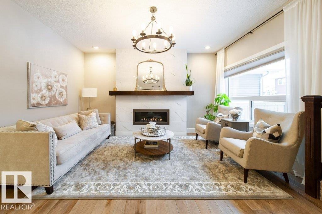 4374 CRABAPPLE Crescent, E4469368, Alberta,