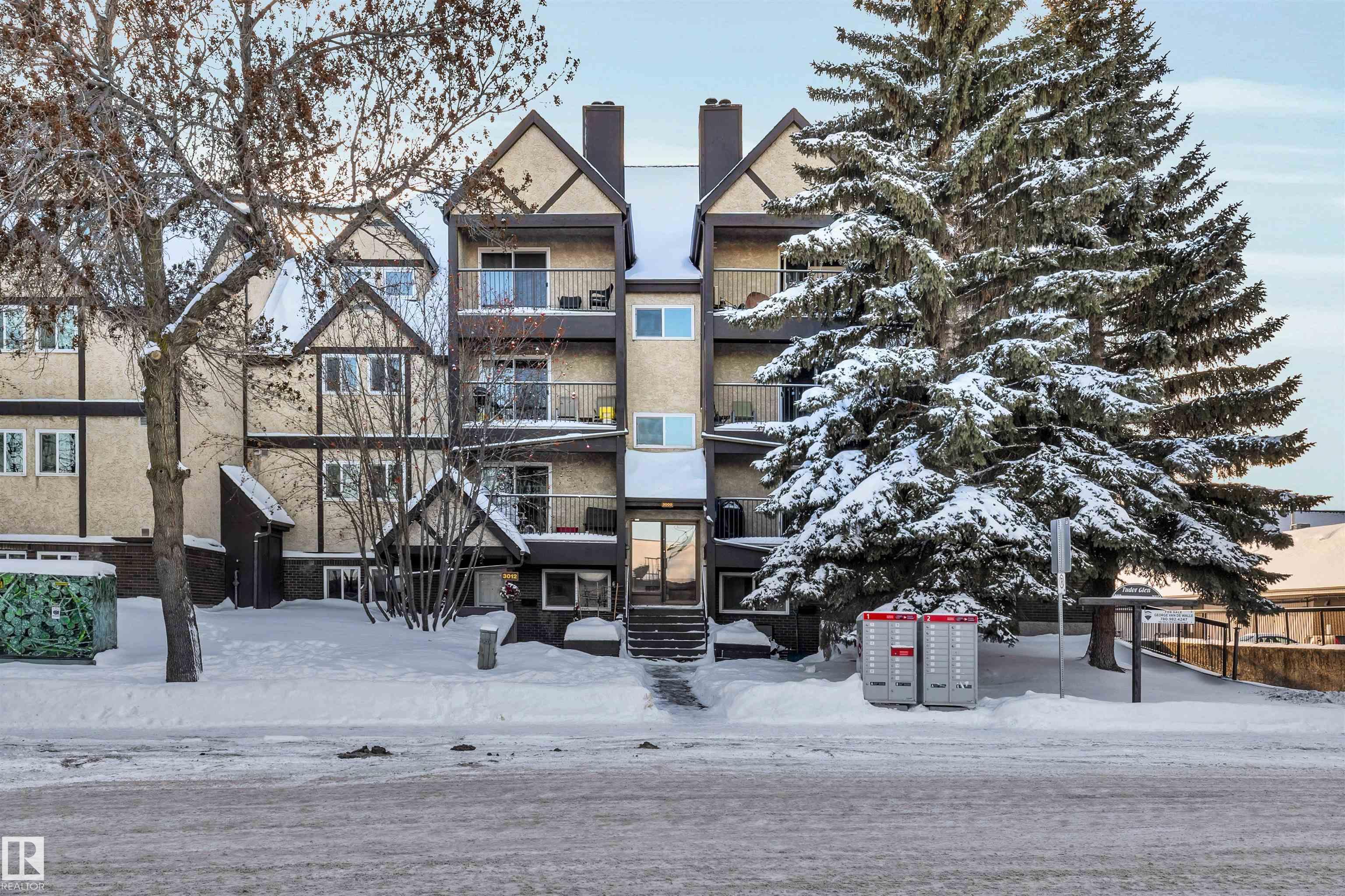 3023 TUDOR Glen, E4469463, Alberta,