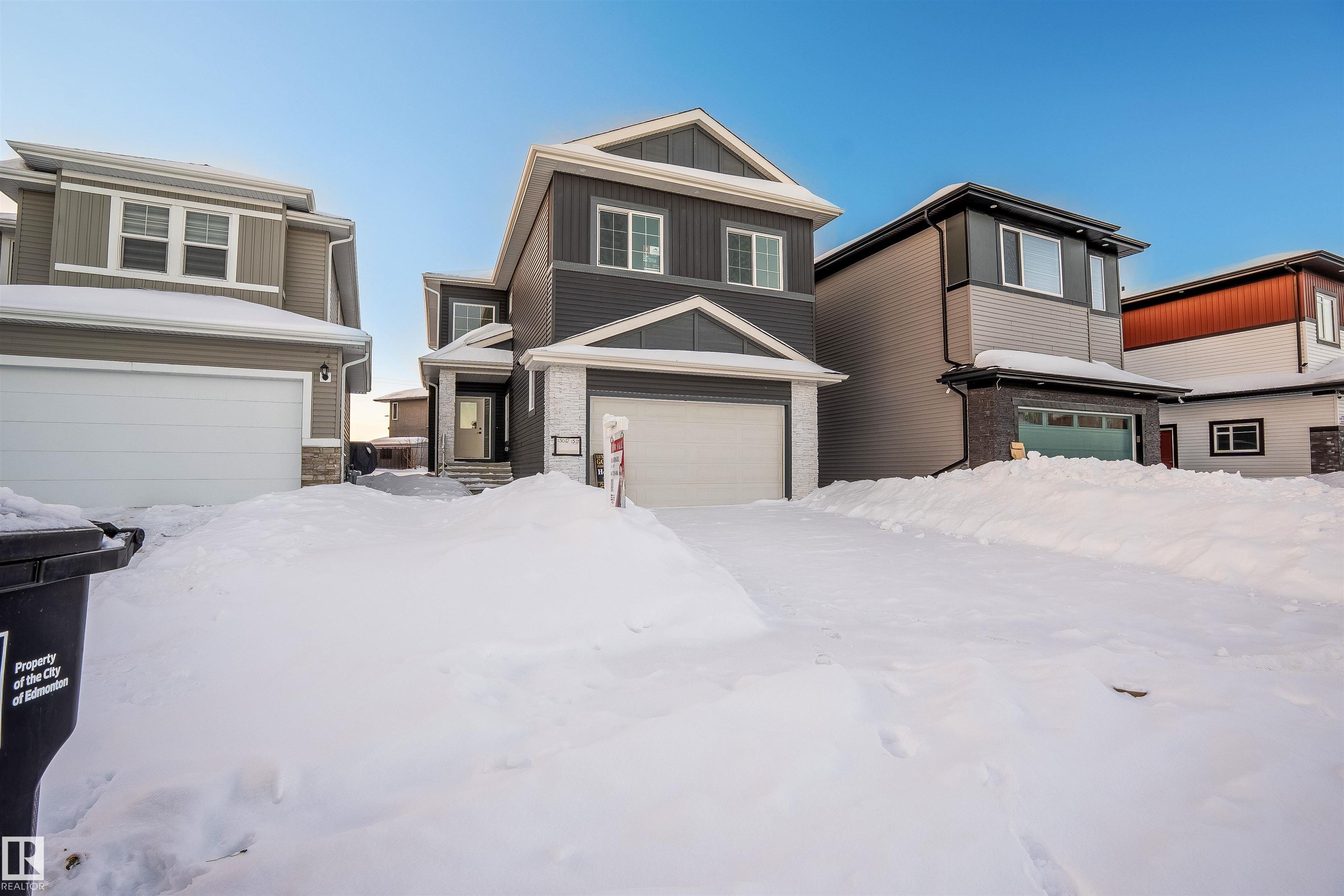 Third View of Fraser, Edmonton, Alberta, T5Y 3J1