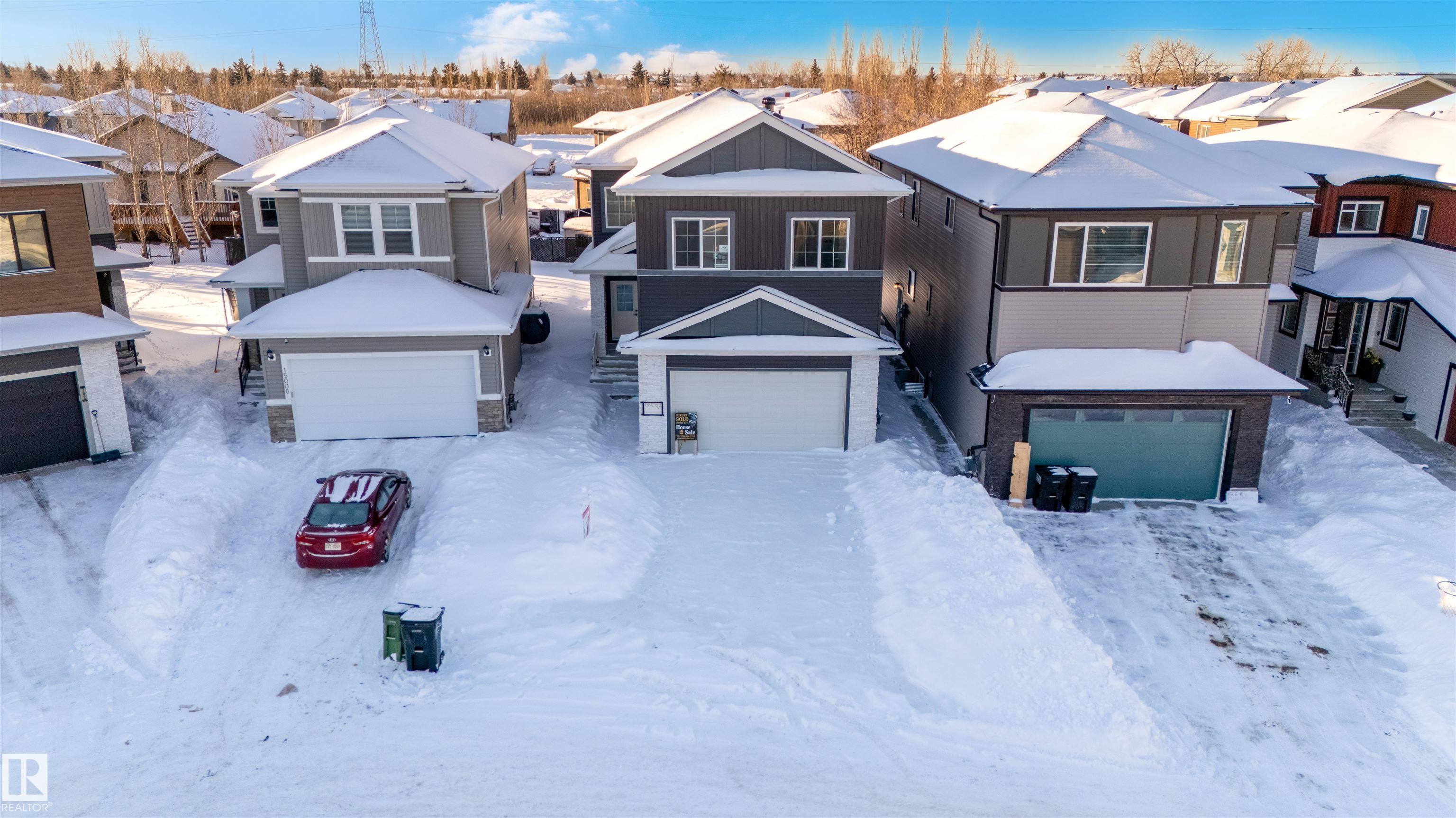 Fourth View of Fraser, Edmonton, Alberta, T5Y 3J1