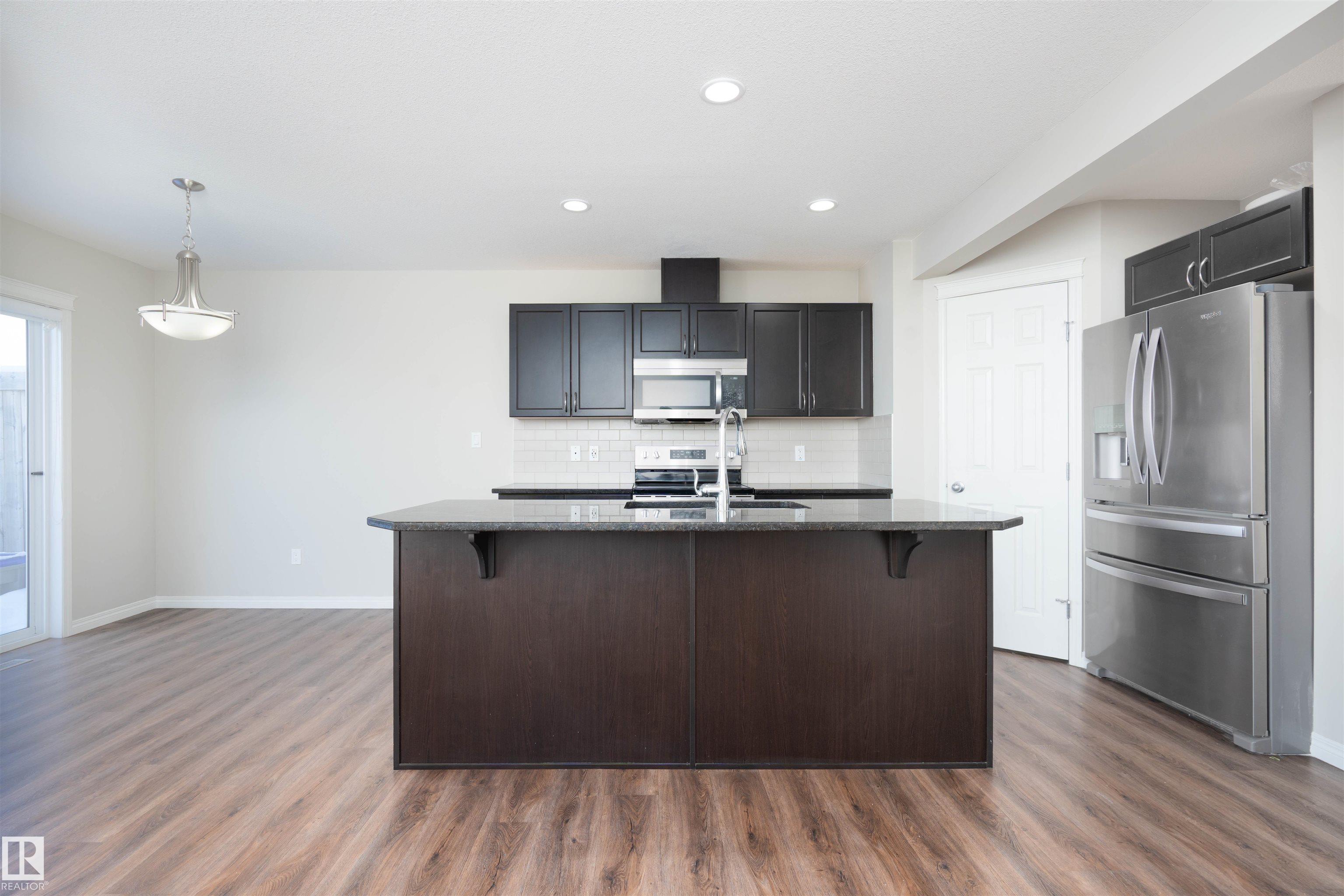 Fifth View of 5206 20 Avenue, Walker, Edmonton, Alberta, T6X 1V6