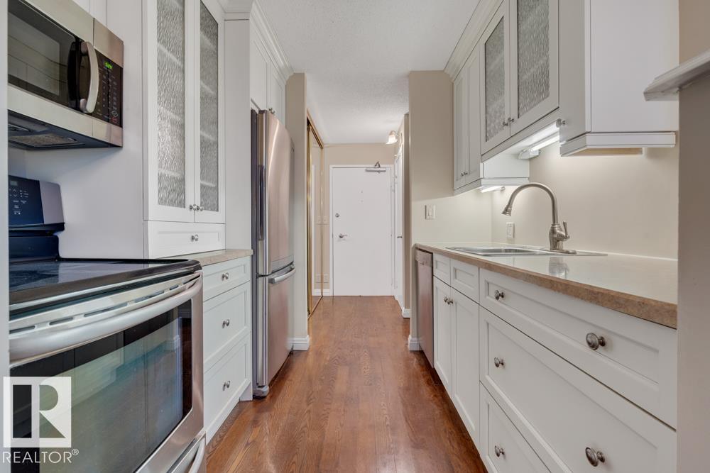 Fifth View of 1012 11307 99 Avenue, Wîhkwêntôwin, Edmonton, Alberta, T5K 0H2