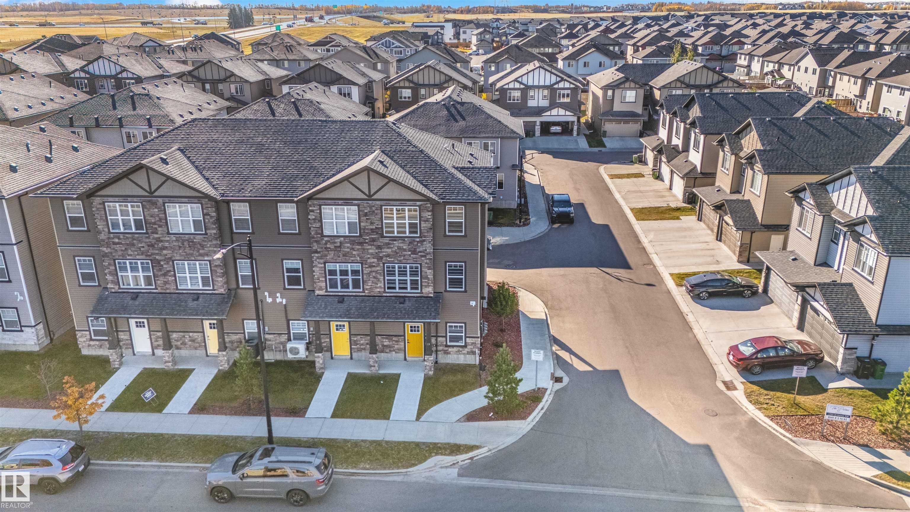 Third View of 19 1703 16 Avenue NW, Laurel, Edmonton, Alberta, T6T 2C3