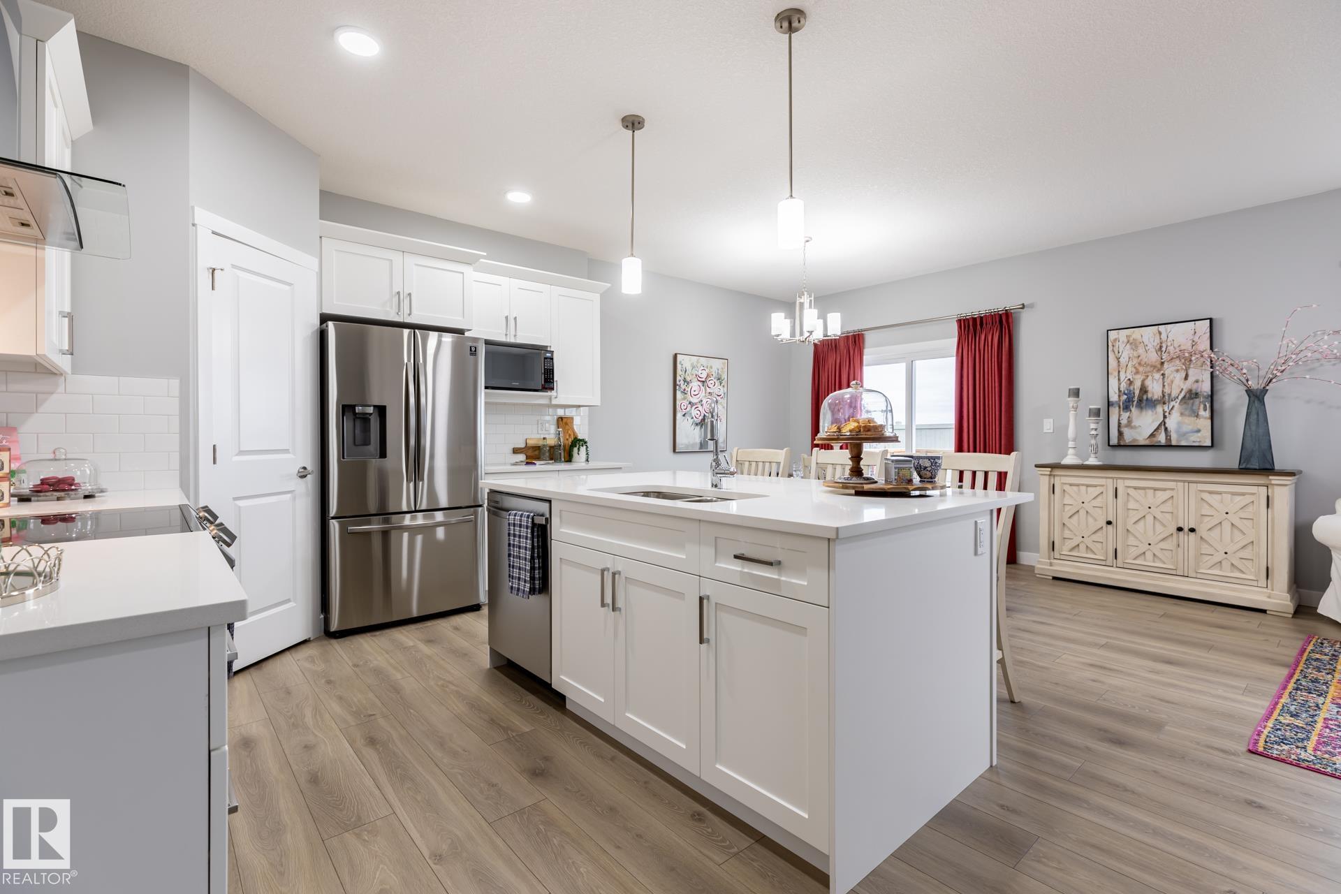 Fifth View of 19424 26 Avenue, The Uplands, Edmonton, Alberta, T6M 1P5