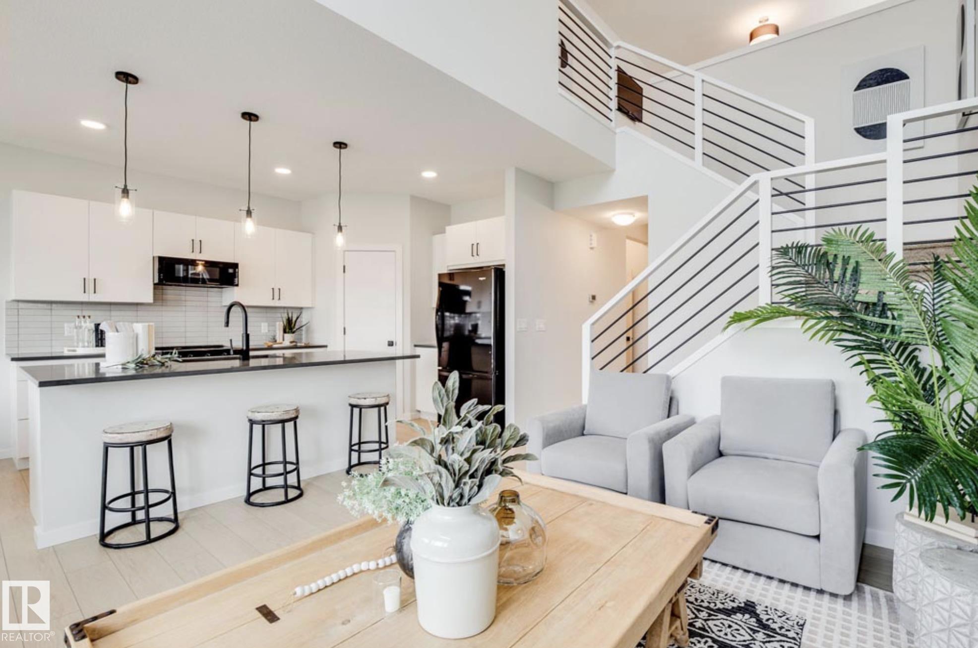 Second View of 2535 211 Street, The Uplands, Edmonton, Alberta, T6M 3H1