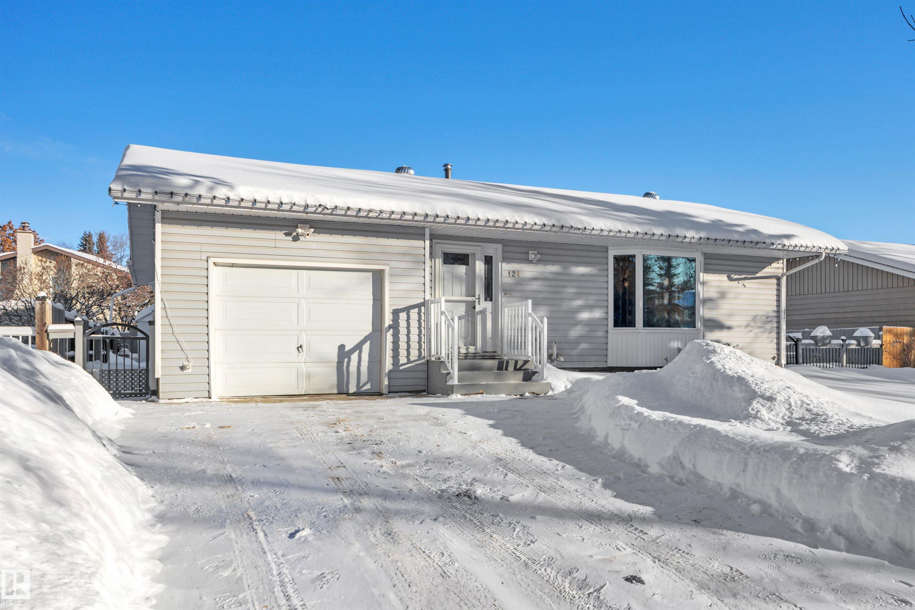124 ARLINGTON Drive, E4469798, Alberta,