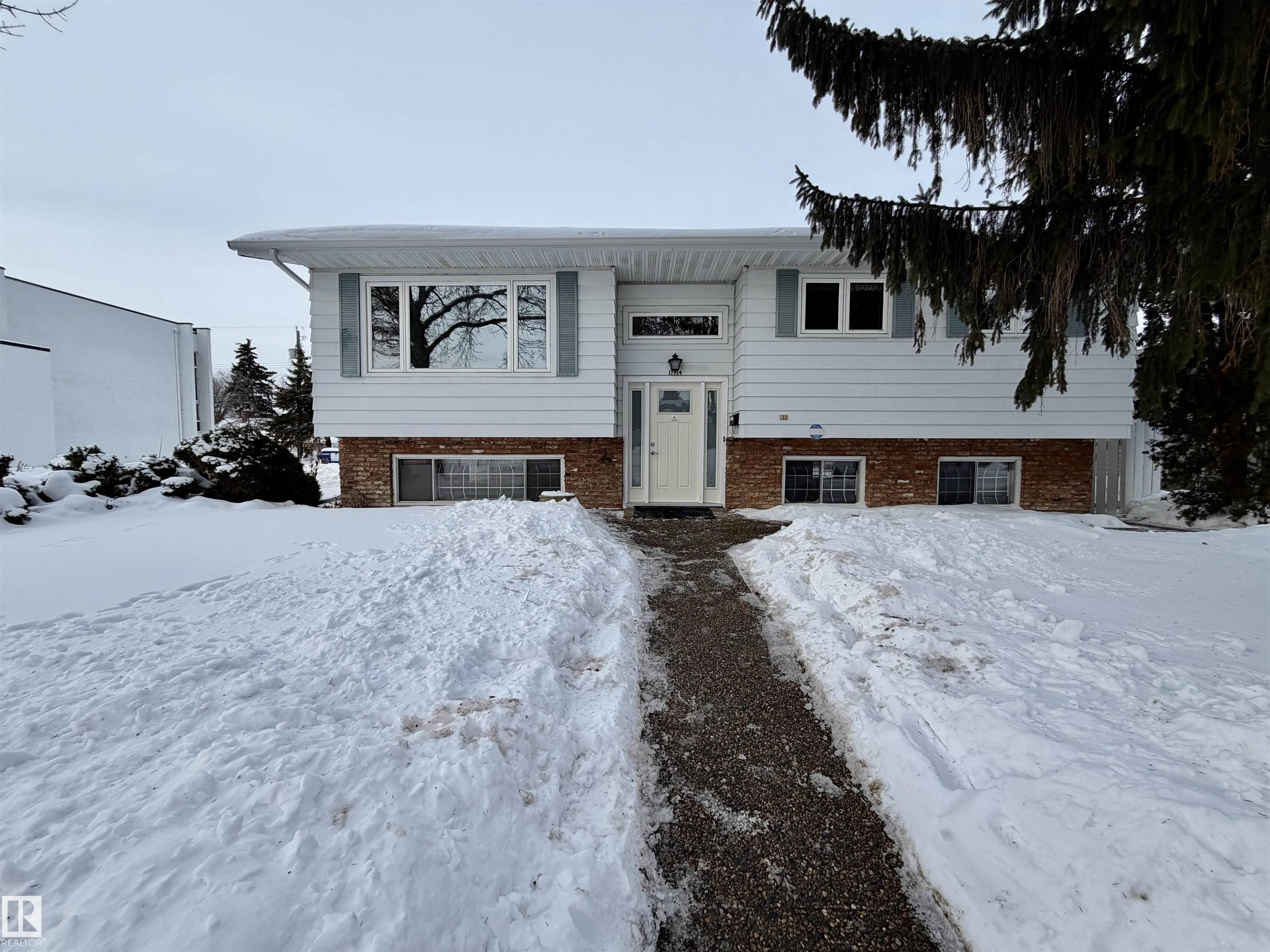 11914 40 Street, E4469799, Alberta,