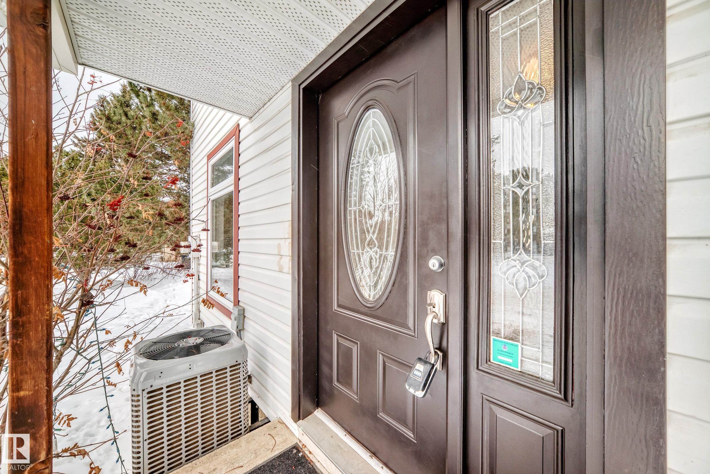 Third View of 3867 85 Street, Richfield, Edmonton, Alberta, T6K 2L5