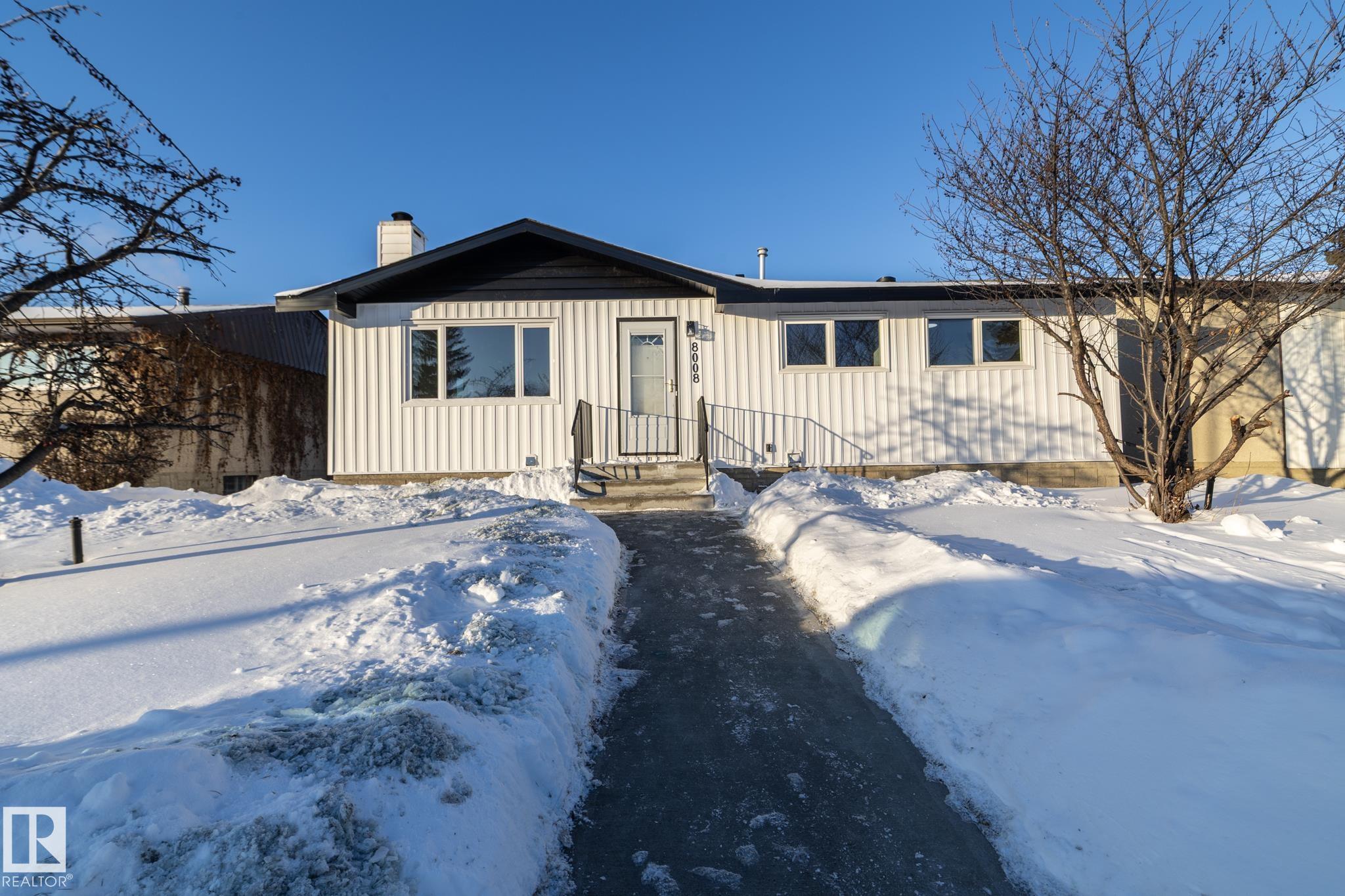 Second View of 8008 159 Street, Elmwood, Edmonton, Alberta, T5R 2E4