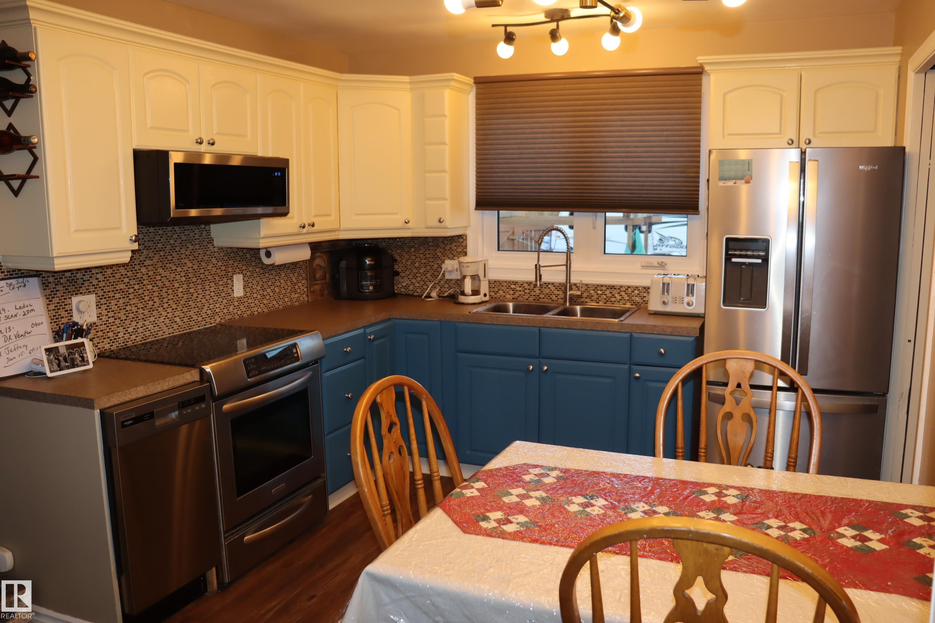 Third View of 4023 52 Street, Parkdale (Wetaskiwin), Wetaskiwin, Alberta, T9A 1N1