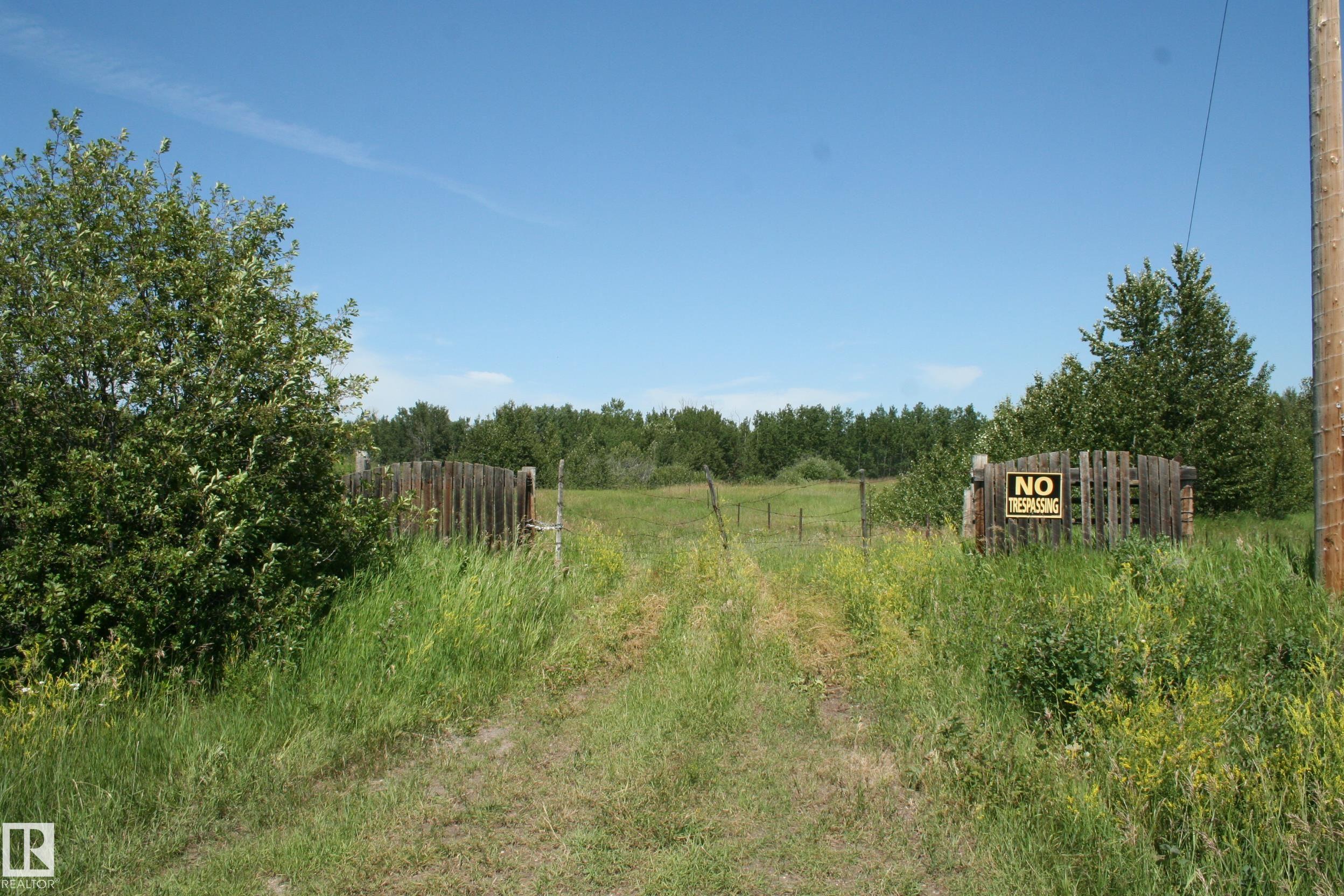 Second View of 217 21252 TWP ROAD 540, Gunnmanor Estates, Rural Strathcona County, Alberta, T5G 2A1