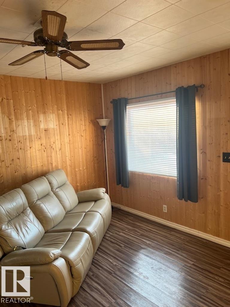 Fifth View of Holden, Holden, Alberta, T0B 2C0