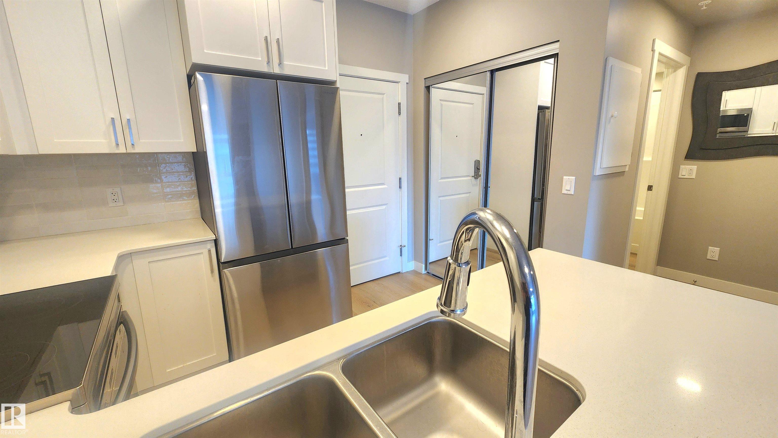 Third View of 226 12804 140 Avenue, Pembina, Edmonton, Alberta, T6V 1K4