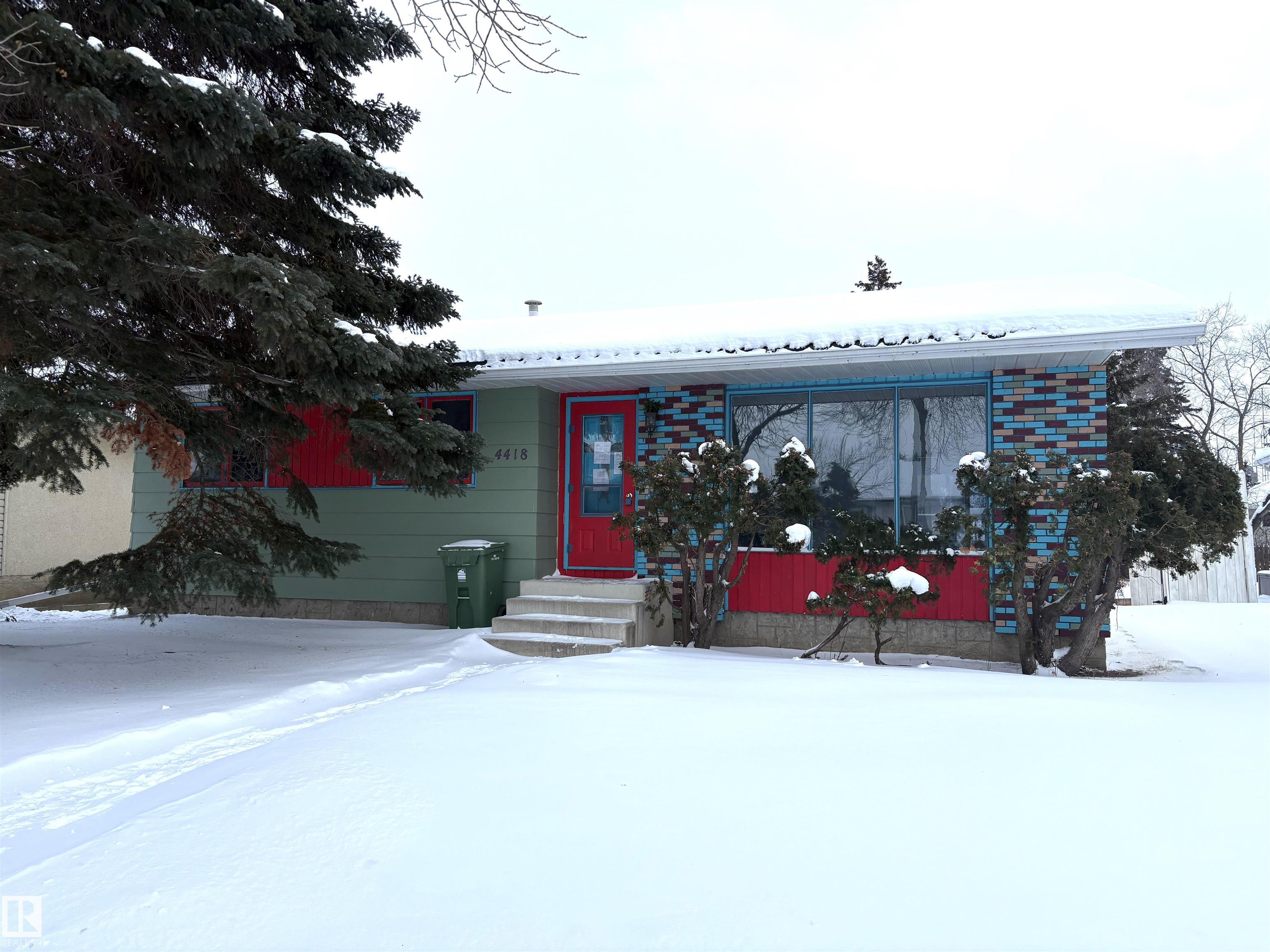 4418 45 Avenue, E4470042, Alberta,