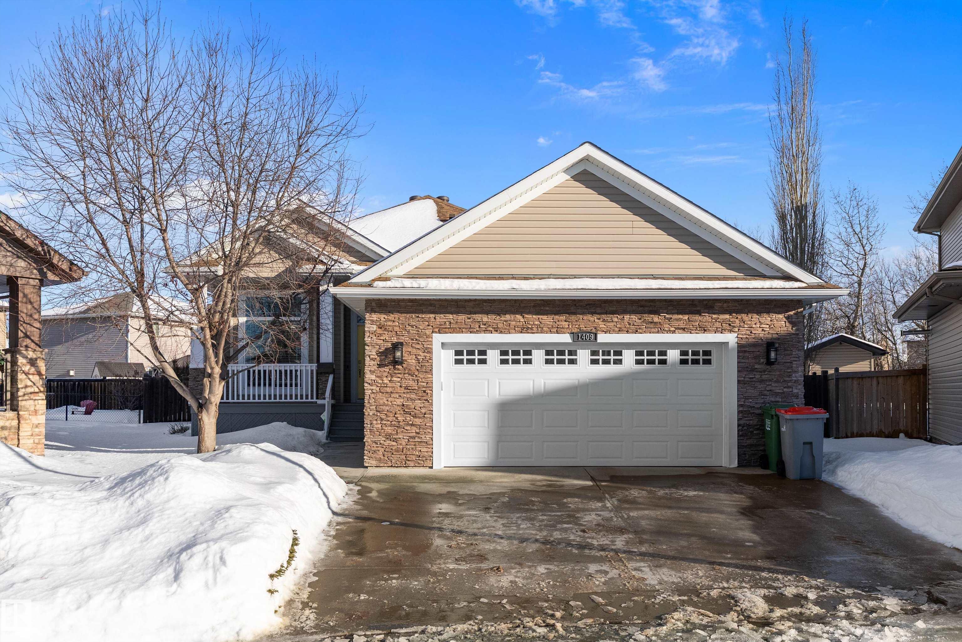 1409 WESTERRA Bay, E4470043, Alberta,